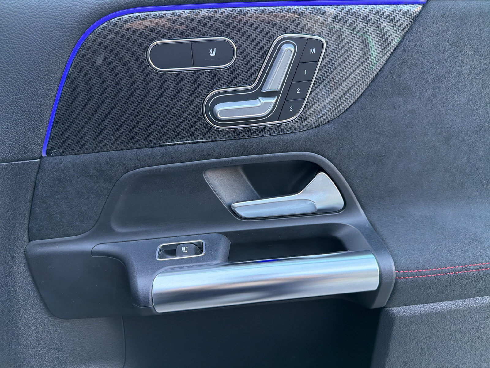 MERCEDES-BENZ GLA 45 S AMG 4Matic+ - 17