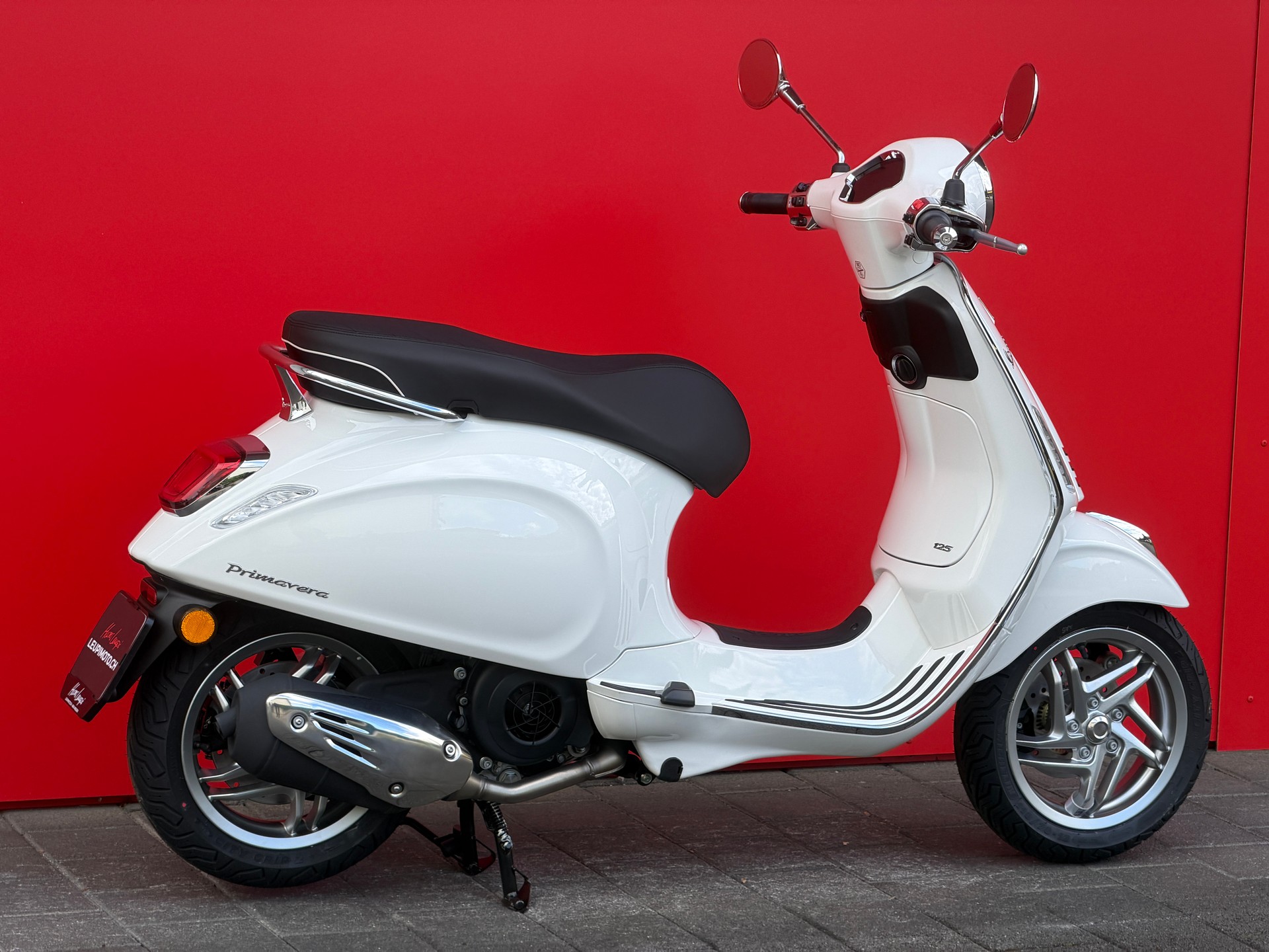 PIAGGIO Vespa 125 Primavera MY26 - 16