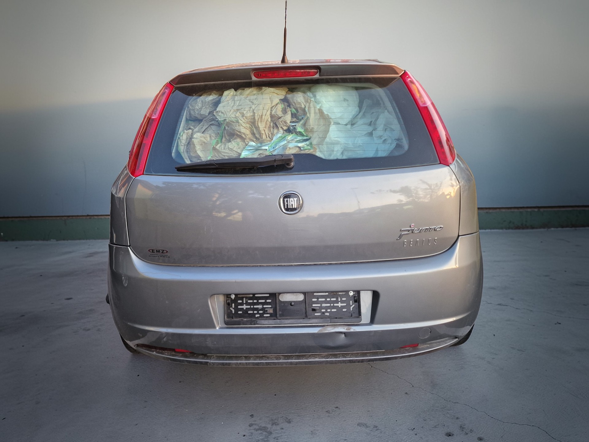 FIAT Punto 1.4 Genius 12Mt Gara 8x Bereift MFK Neu - 7