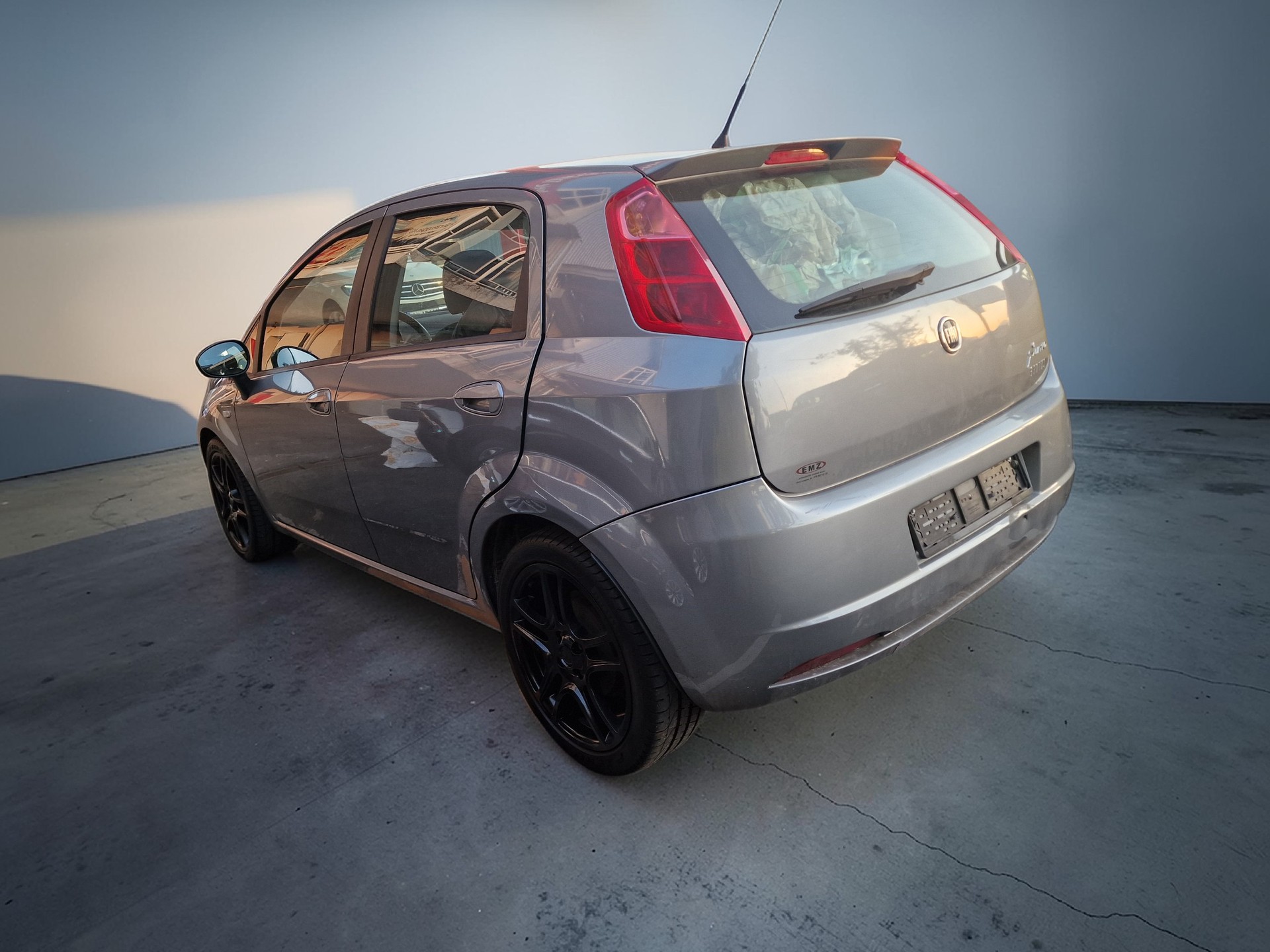 FIAT Punto 1.4 Genius 12Mt Gara 8x Bereift MFK Neu - 6