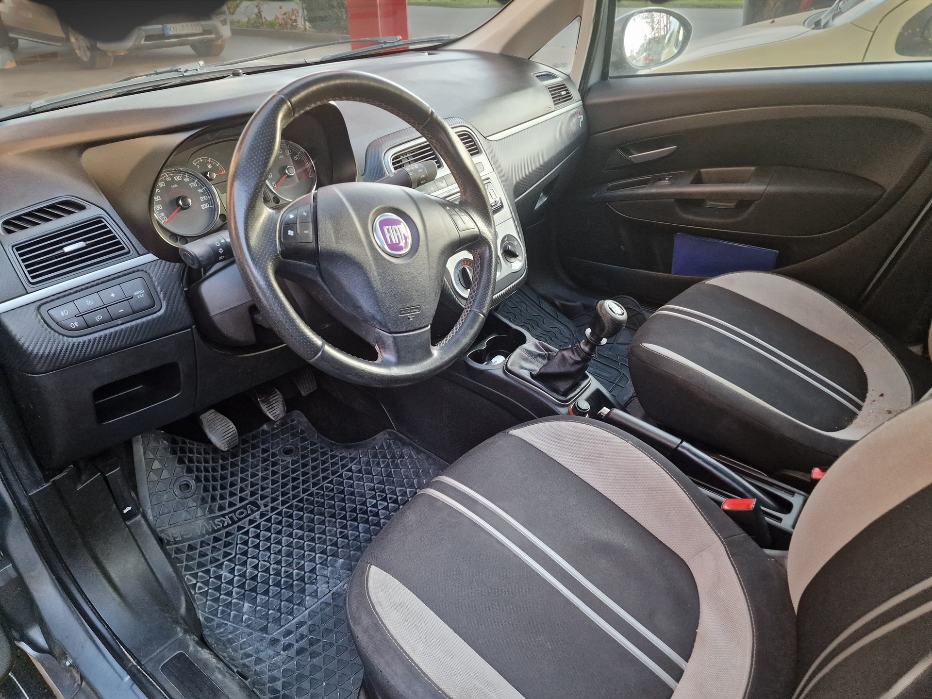 FIAT Punto 1.4 Genius 12Mt Gara 8x Bereift MFK Neu - 9