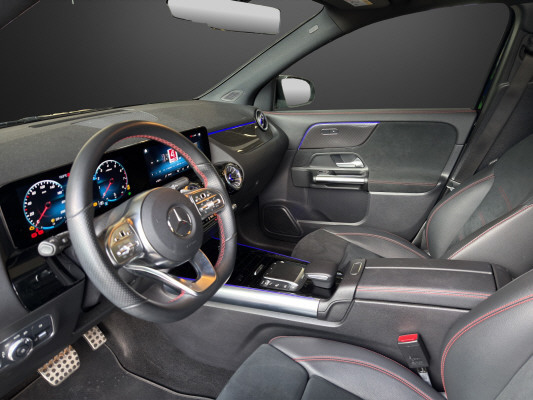 MERCEDES-BENZ GLA 250 AMG Line 4Matic - 6