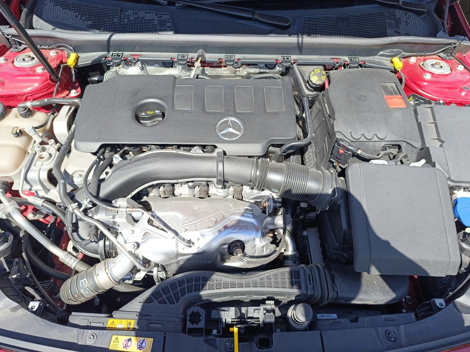 MERCEDES-BENZ A 220 AMG Line 4m - 22