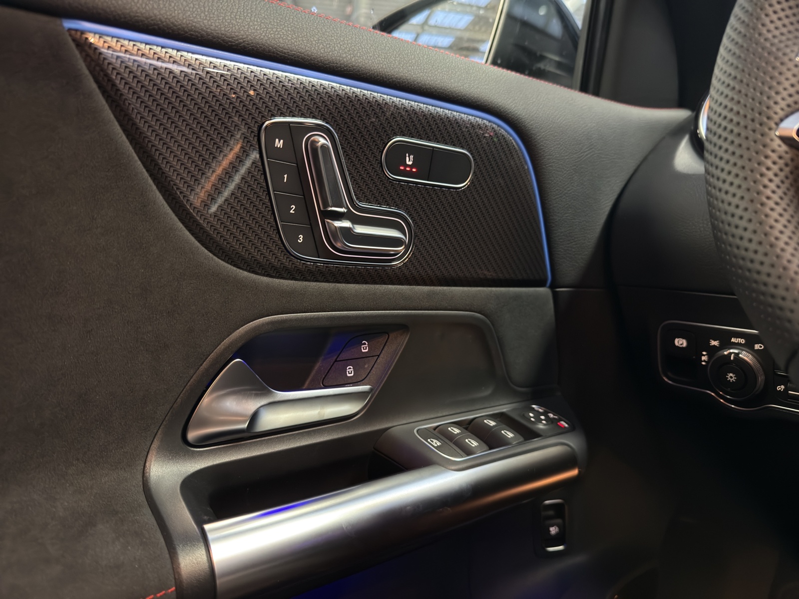 MERCEDES-BENZ GLA 250 4Matic 8G-DCT Swiss Star - 14