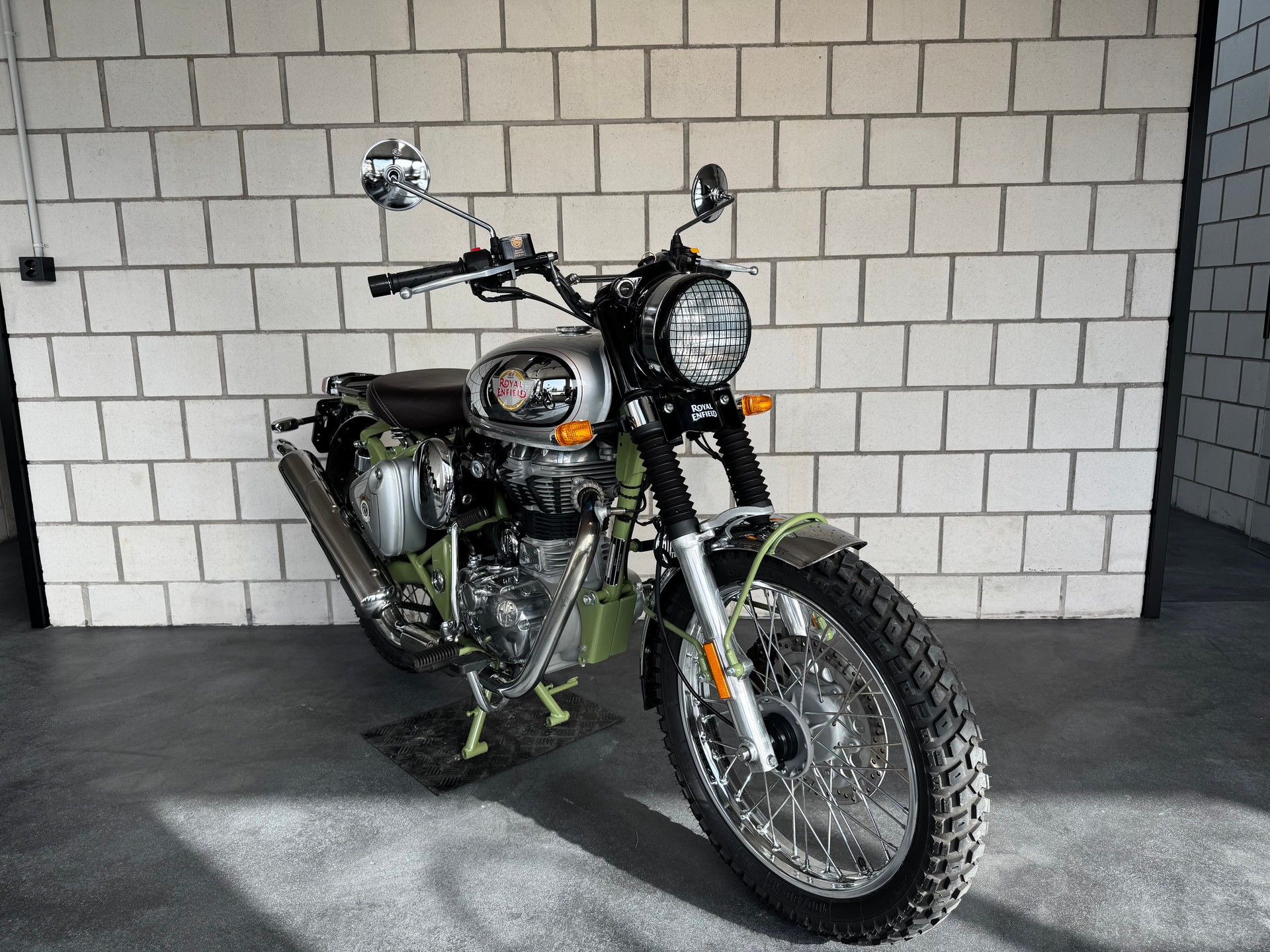 ROYAL ENFIELD Bullet Trial 500 - 2