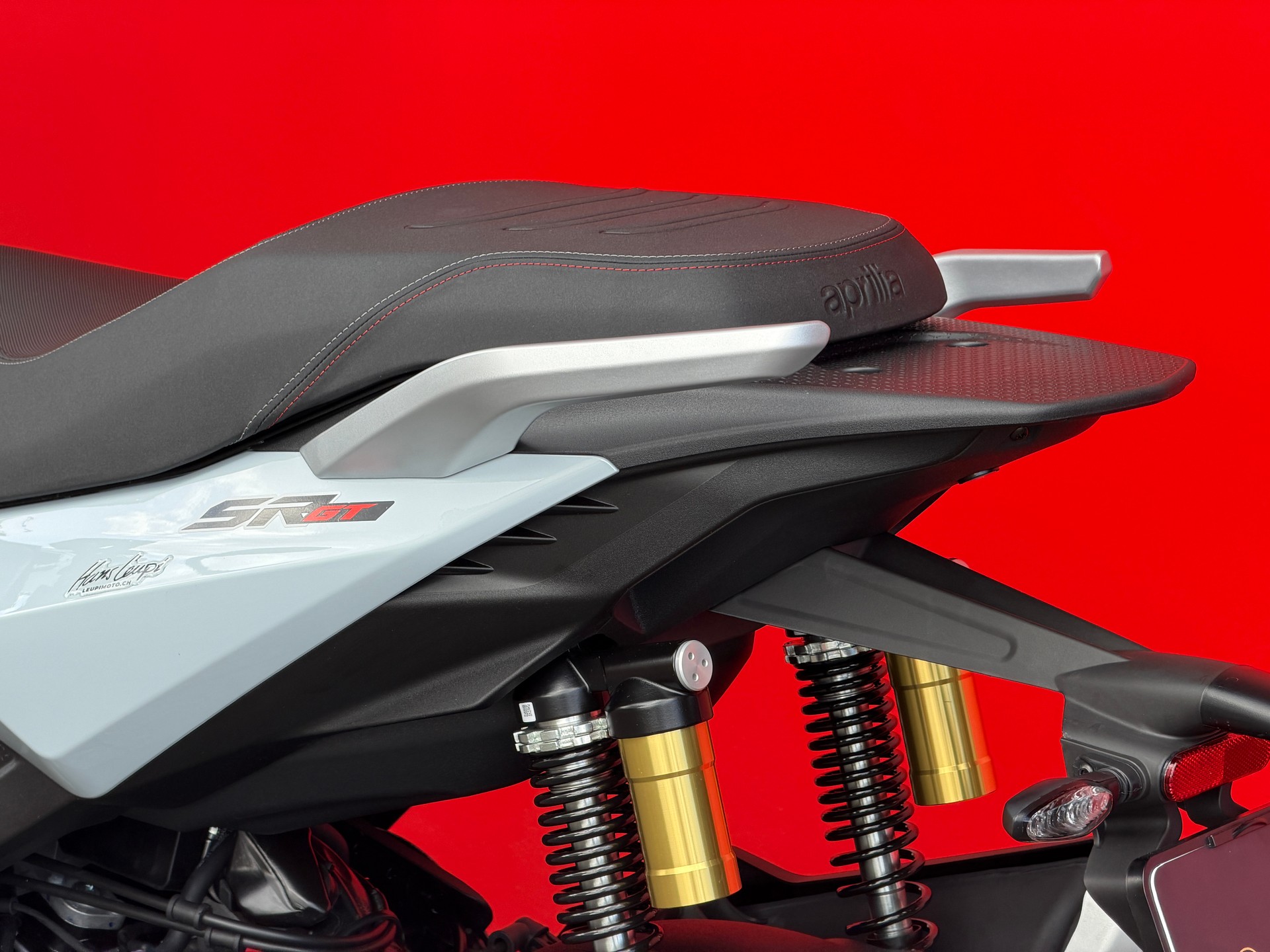 APRILIA SR 400 GT - 9
