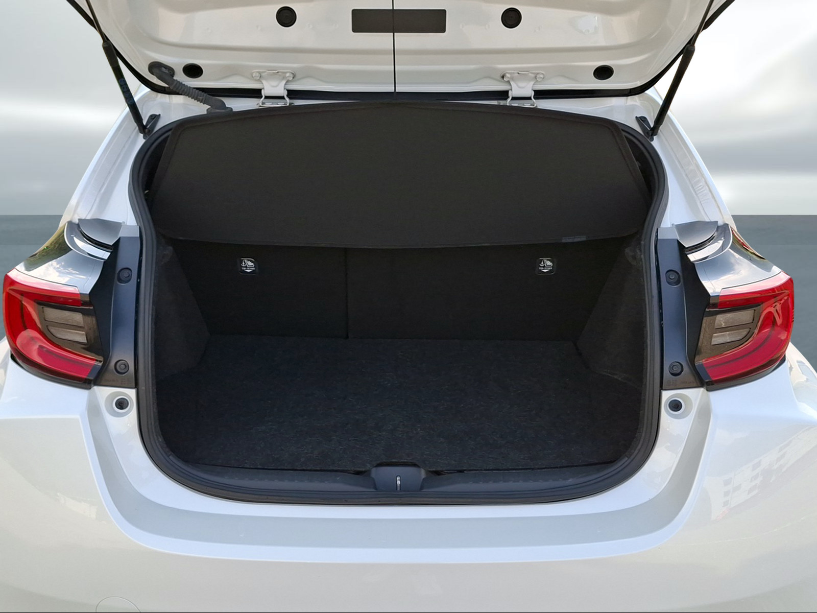 TOYOTA Yaris 1.6 GR Sport - 13