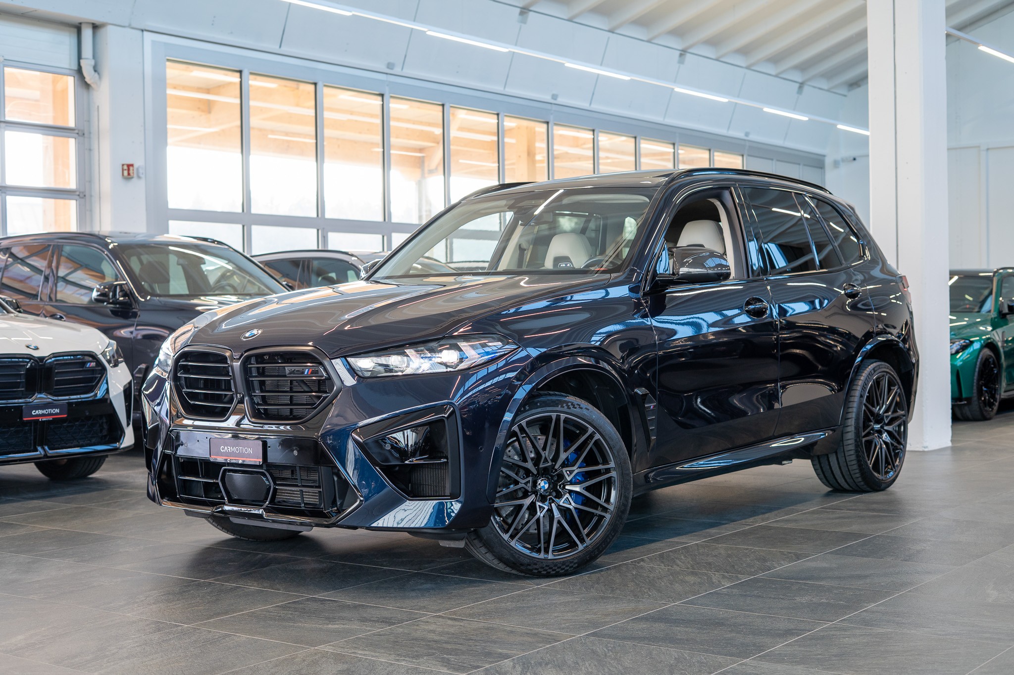 X5 M Competition / Pano Sky Lounge / Bowers&Wilkins / Massage-Sitz / 360°Kamera