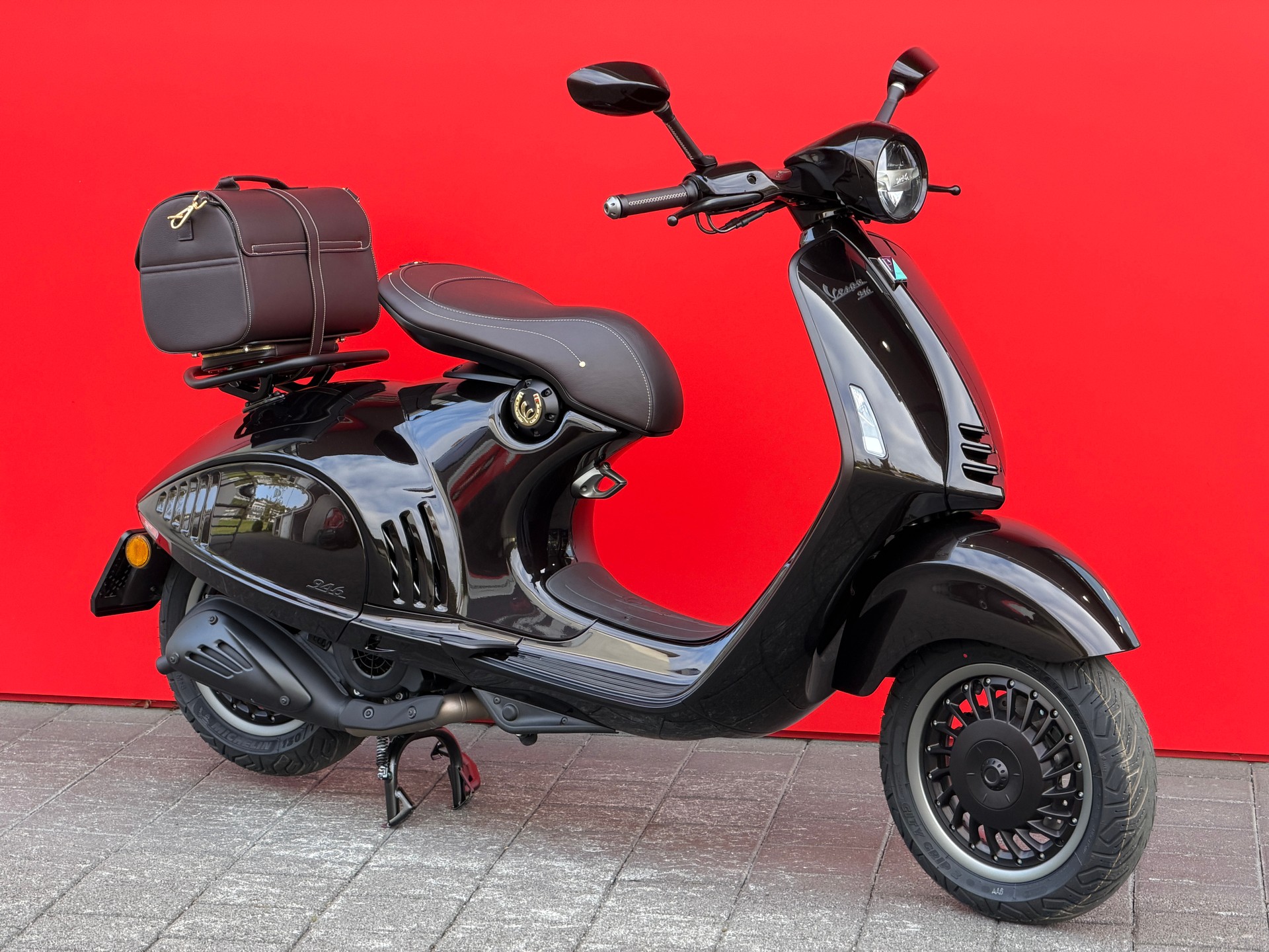 PIAGGIO Vespa 946 125 Horse - 10