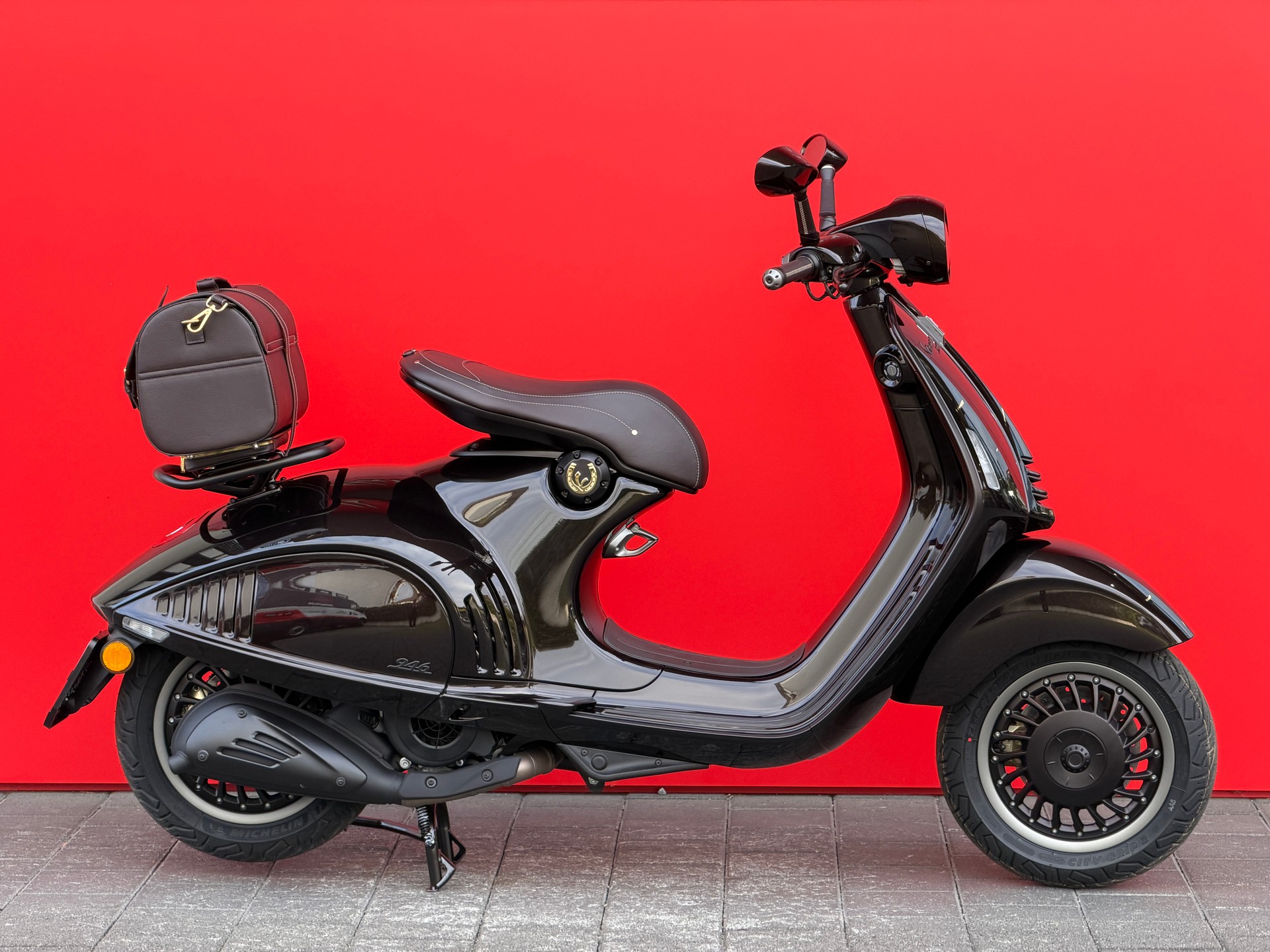 PIAGGIO Vespa 946 125 Horse - 6