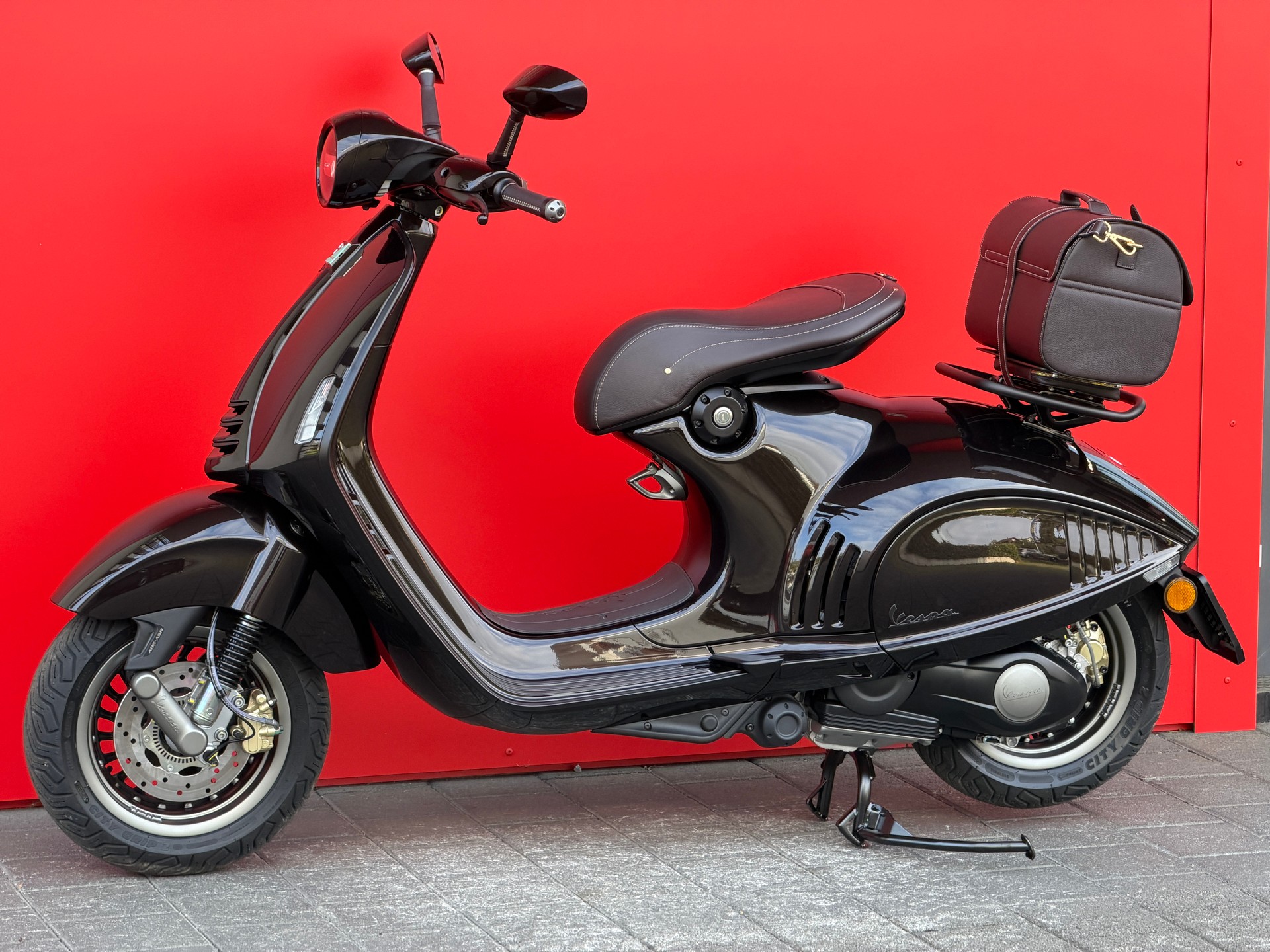 PIAGGIO Vespa 946 125 Horse - 15