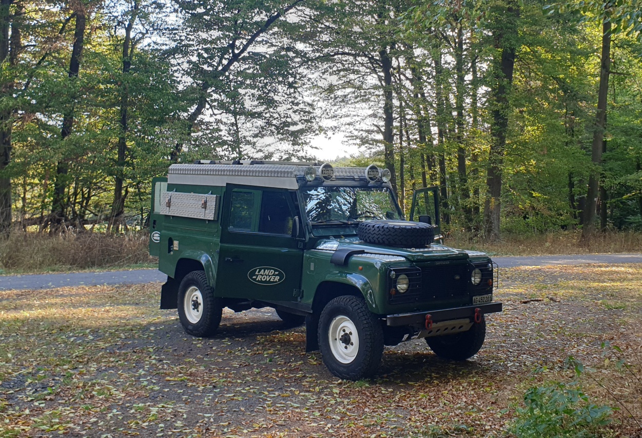 LAND ROVER 110 CSW SUV / Geländewagen