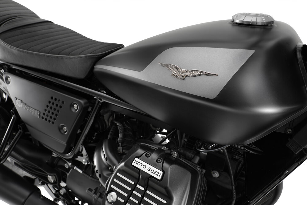MOTO GUZZI V9 850 Bobber - 2