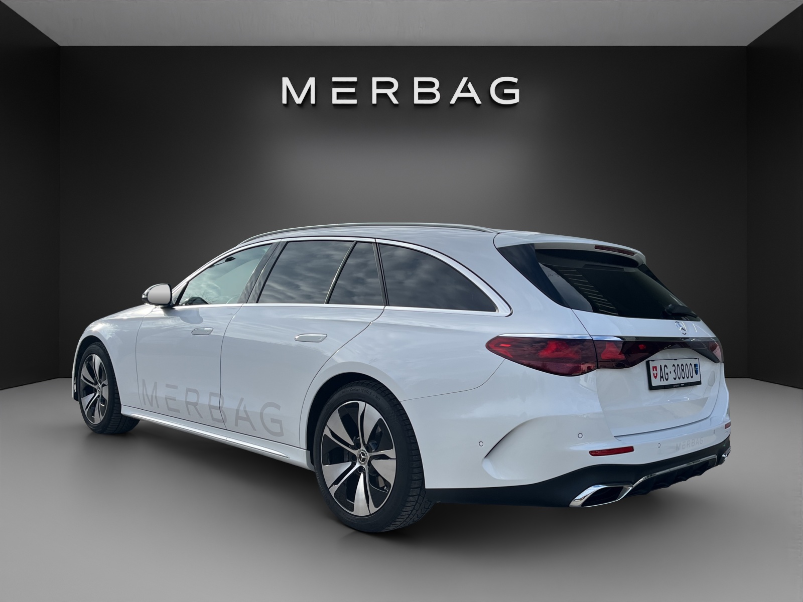 MERCEDES-BENZ E 220 d T 4Matic 9G-Tronic - 4