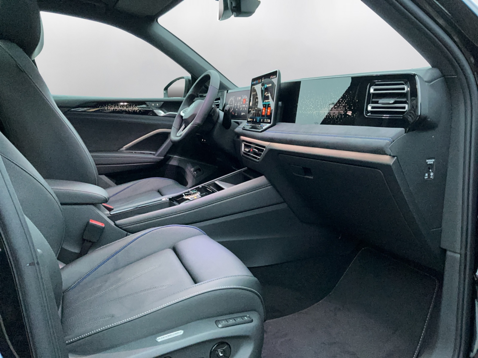 VW Tiguan 2.0 TSI DSG R-Line Plus 4Motion - 14