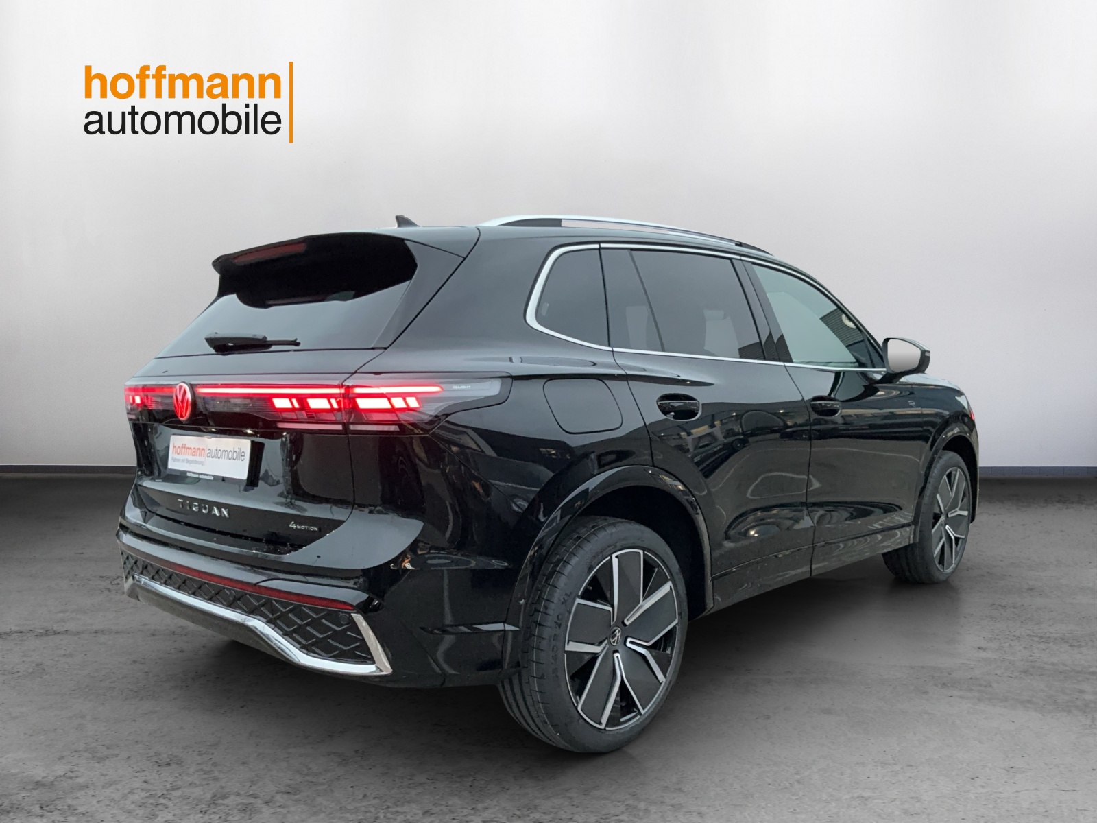 VW Tiguan 2.0 TSI DSG R-Line Plus 4Motion - 4