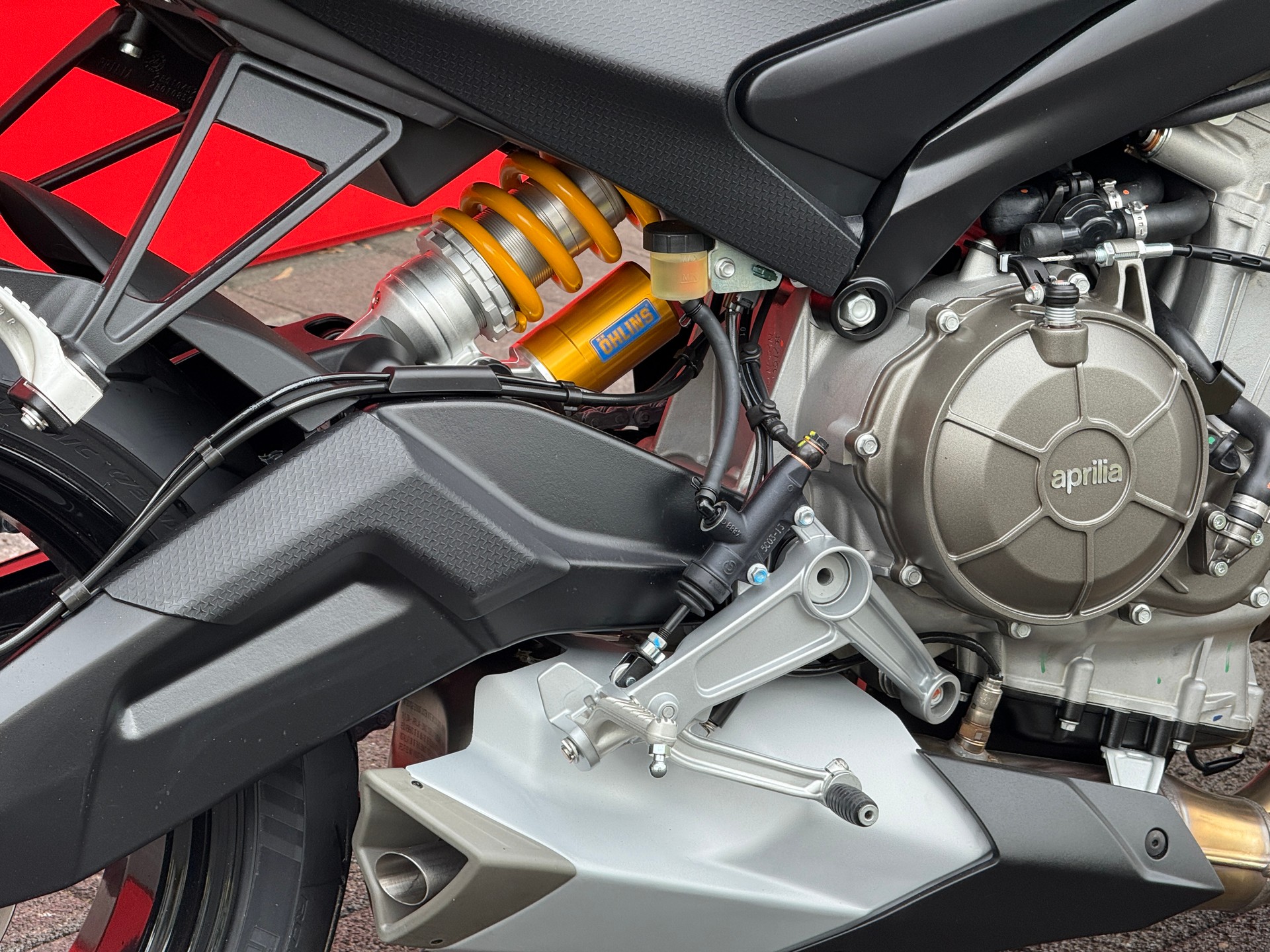 APRILIA Tuono 660 E5+ Factory (70kW) - 6
