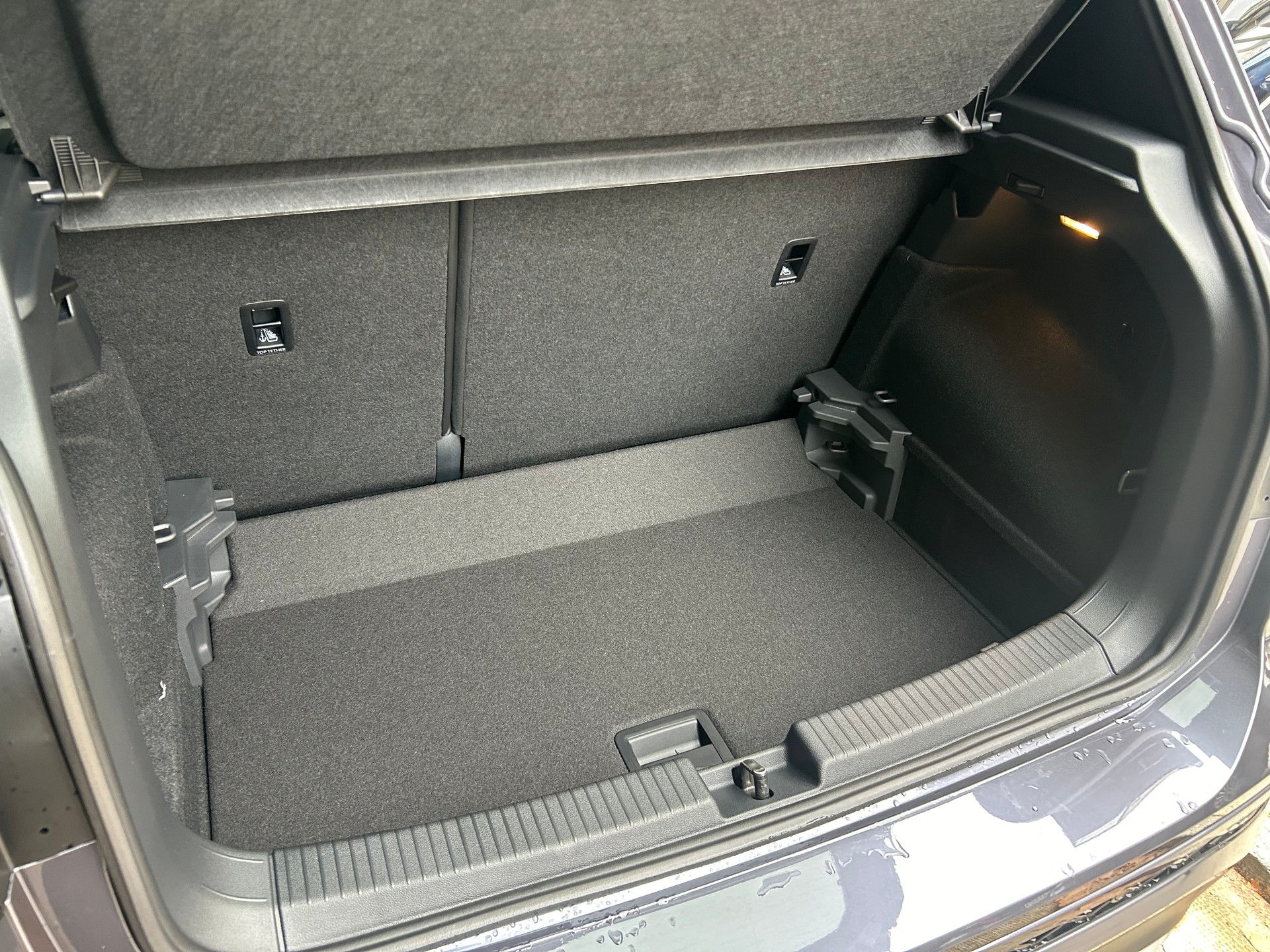 VW T-Cross 1.0 TSI R-Line DSG - 12