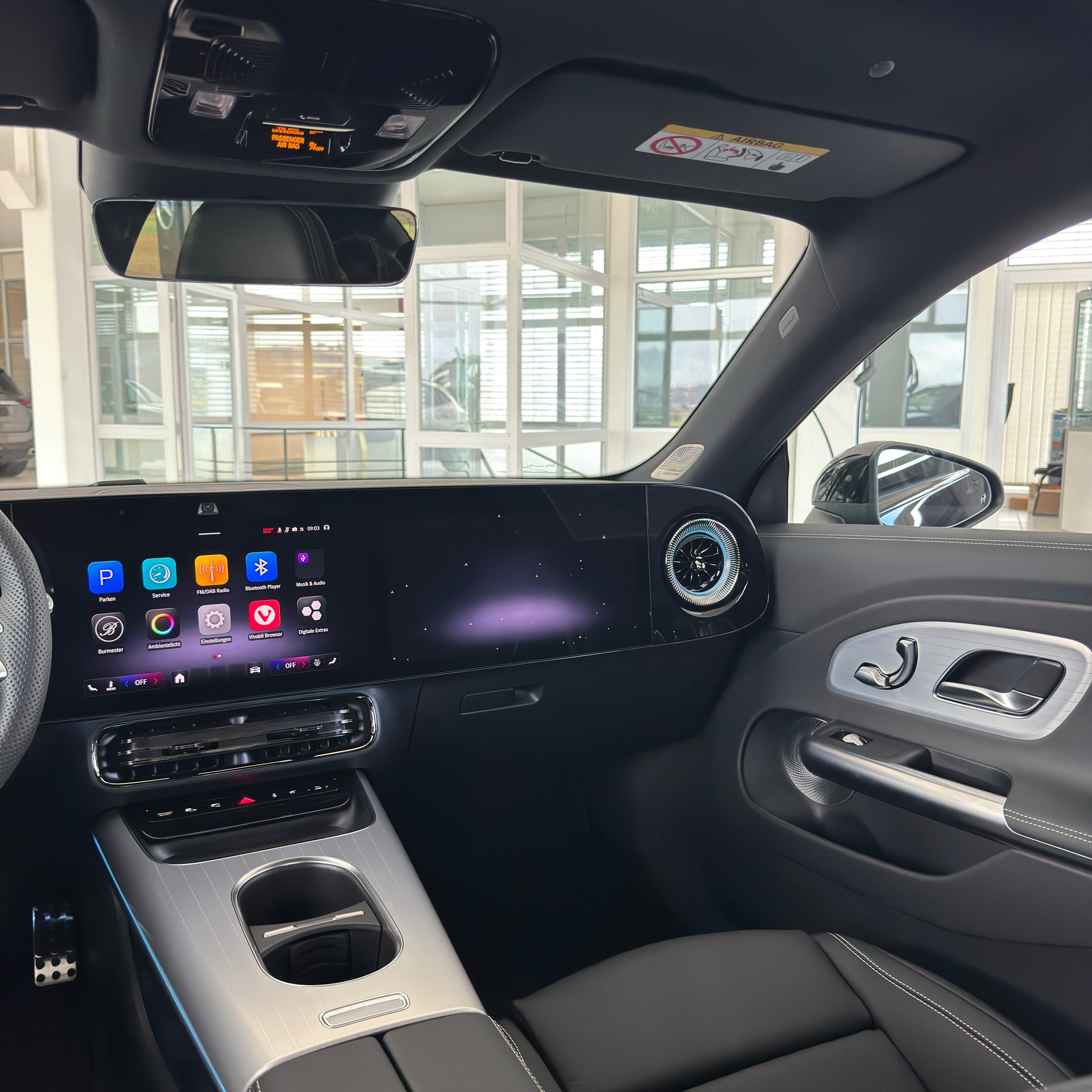 MERCEDES-BENZ CLA 220 4MATIC - 13