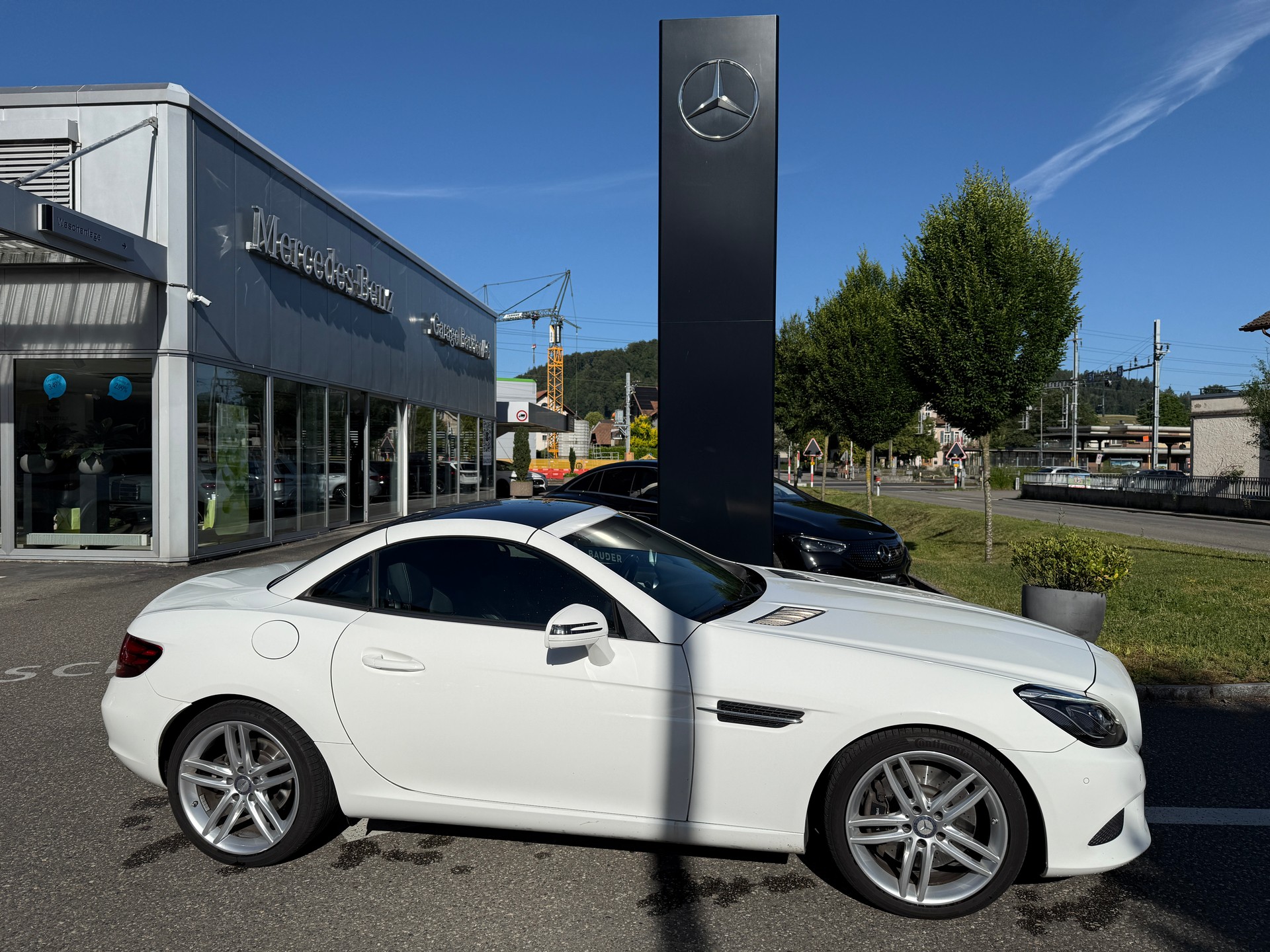 MERCEDES-BENZ SLC 200 AMG Line - 13