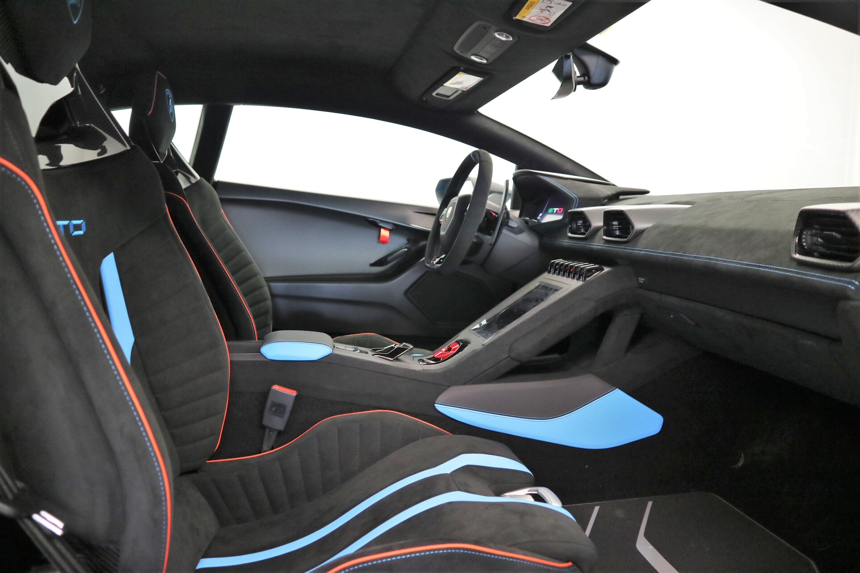 Huracan STO Coupé DCT RWD thumbnail n°5