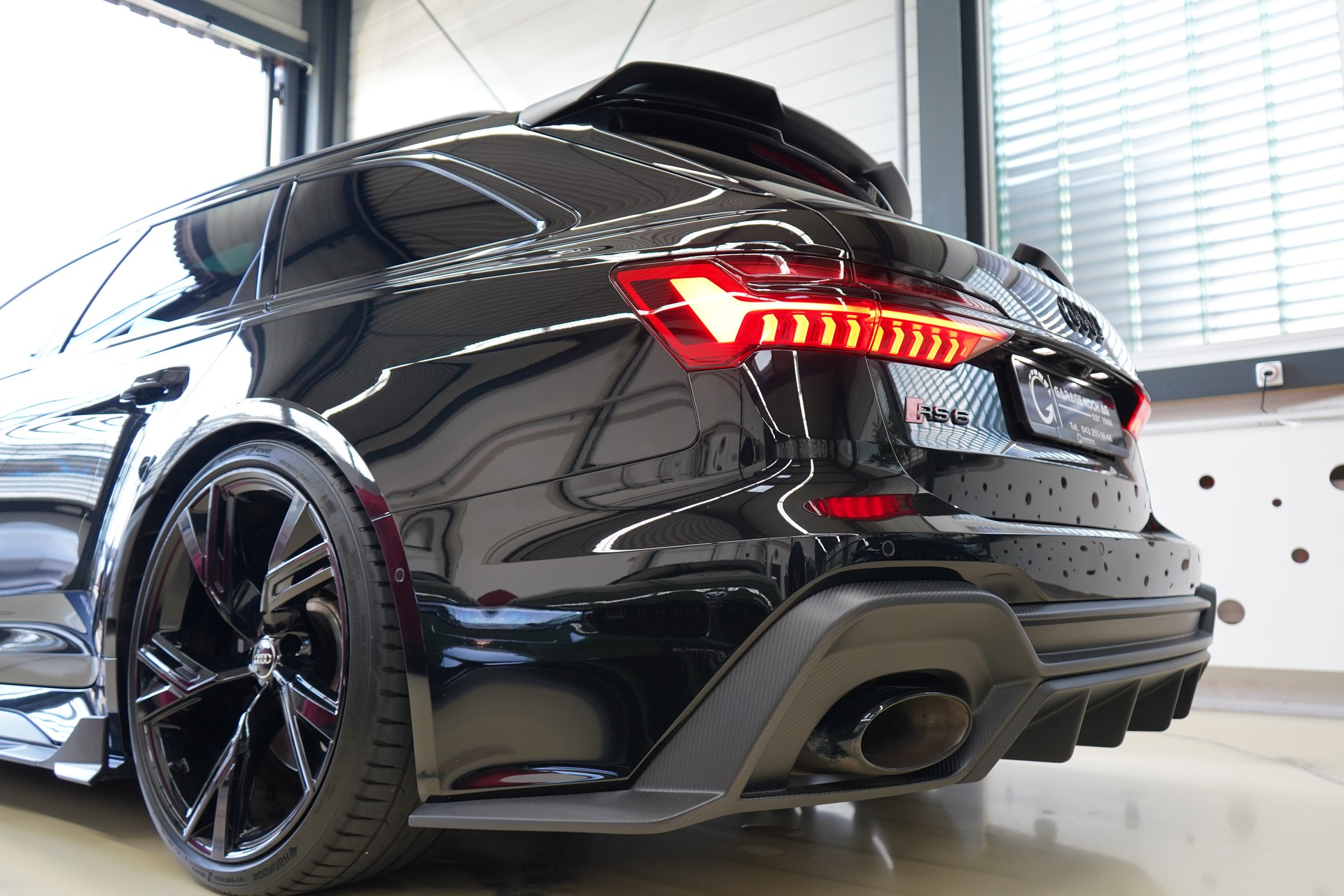AUDI RS6 Avant 4.0 TFSI V8 quattro / Exklusiv Carbon Kit ** - 9