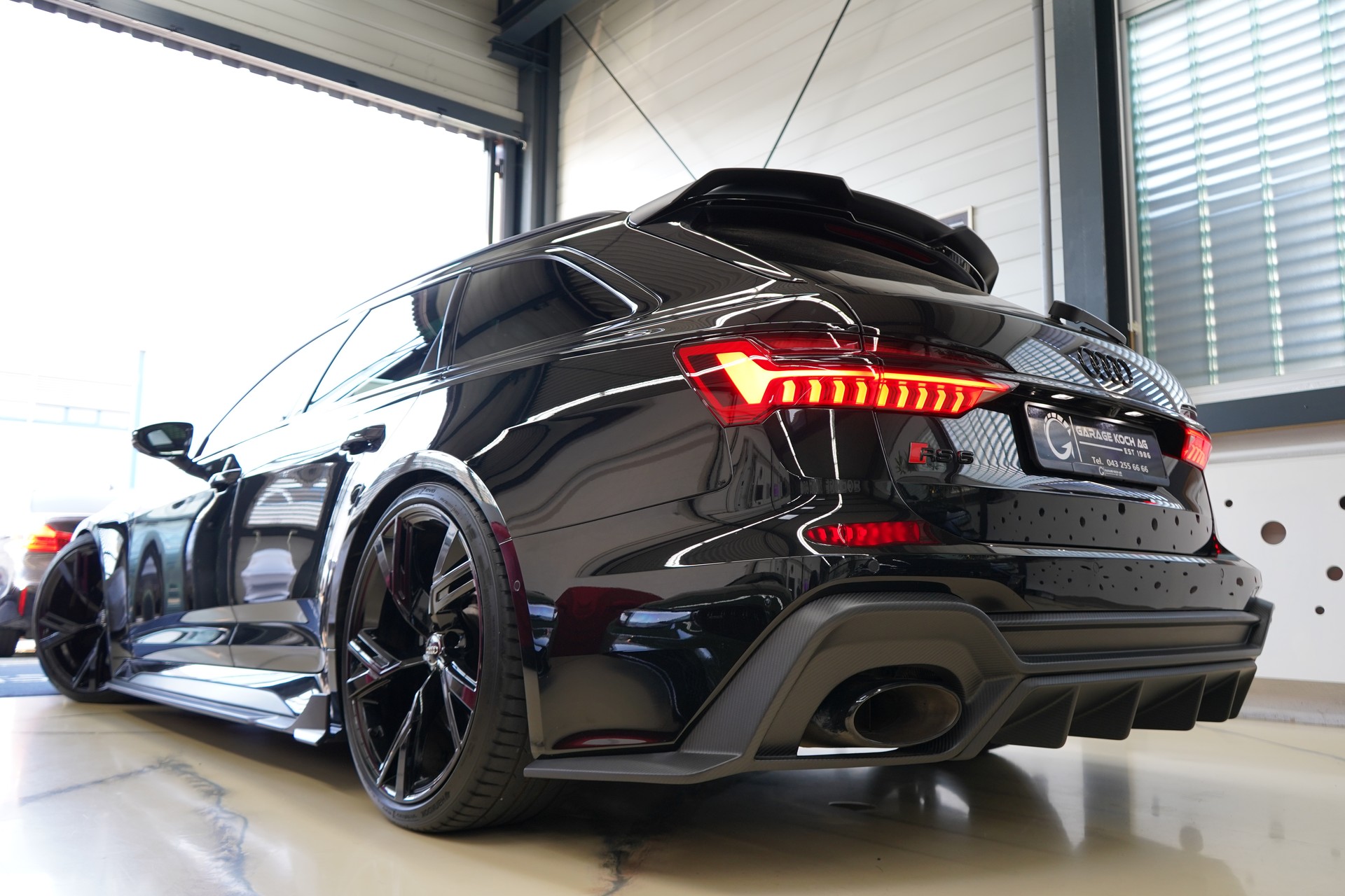 AUDI RS6 Avant 4.0 TFSI V8 quattro / Exklusiv Carbon Kit ** - 8
