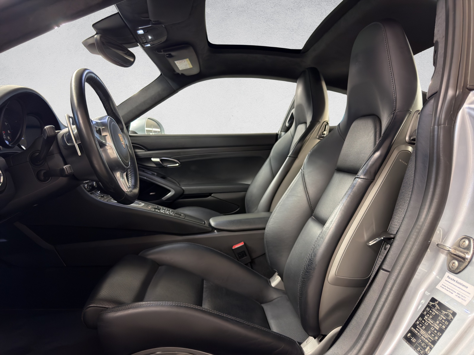 PORSCHE 911 Carrera 4 GTS PDK - 12