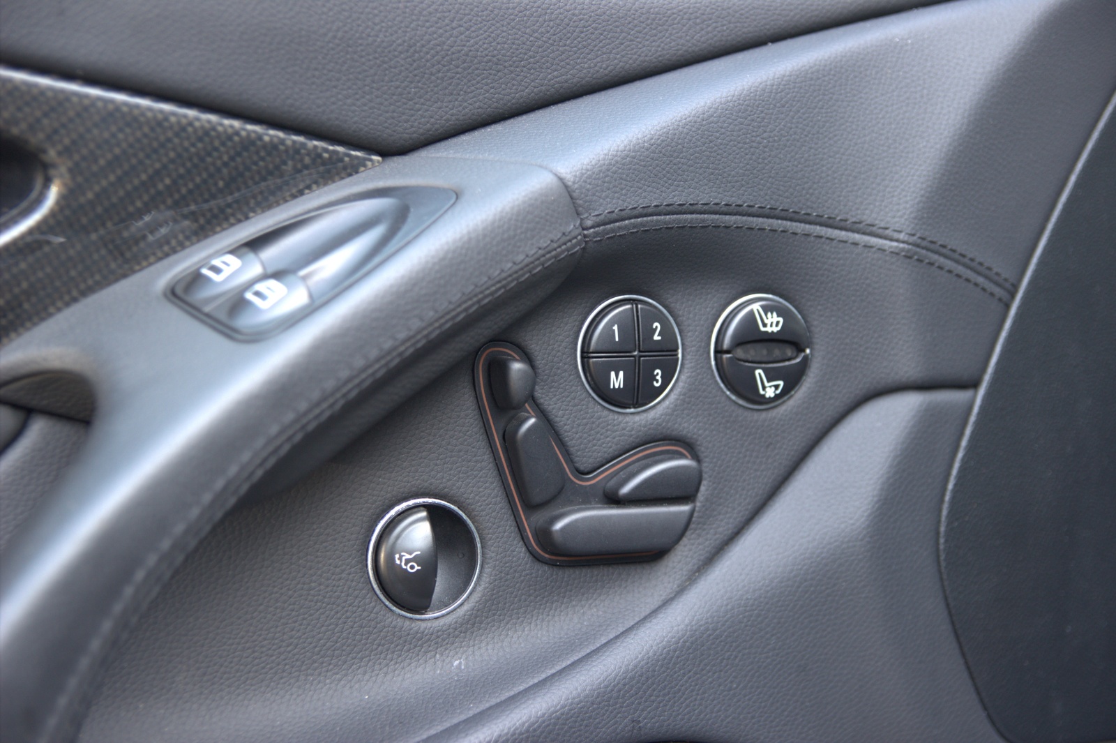 MERCEDES-BENZ SL 55 AMG - 11