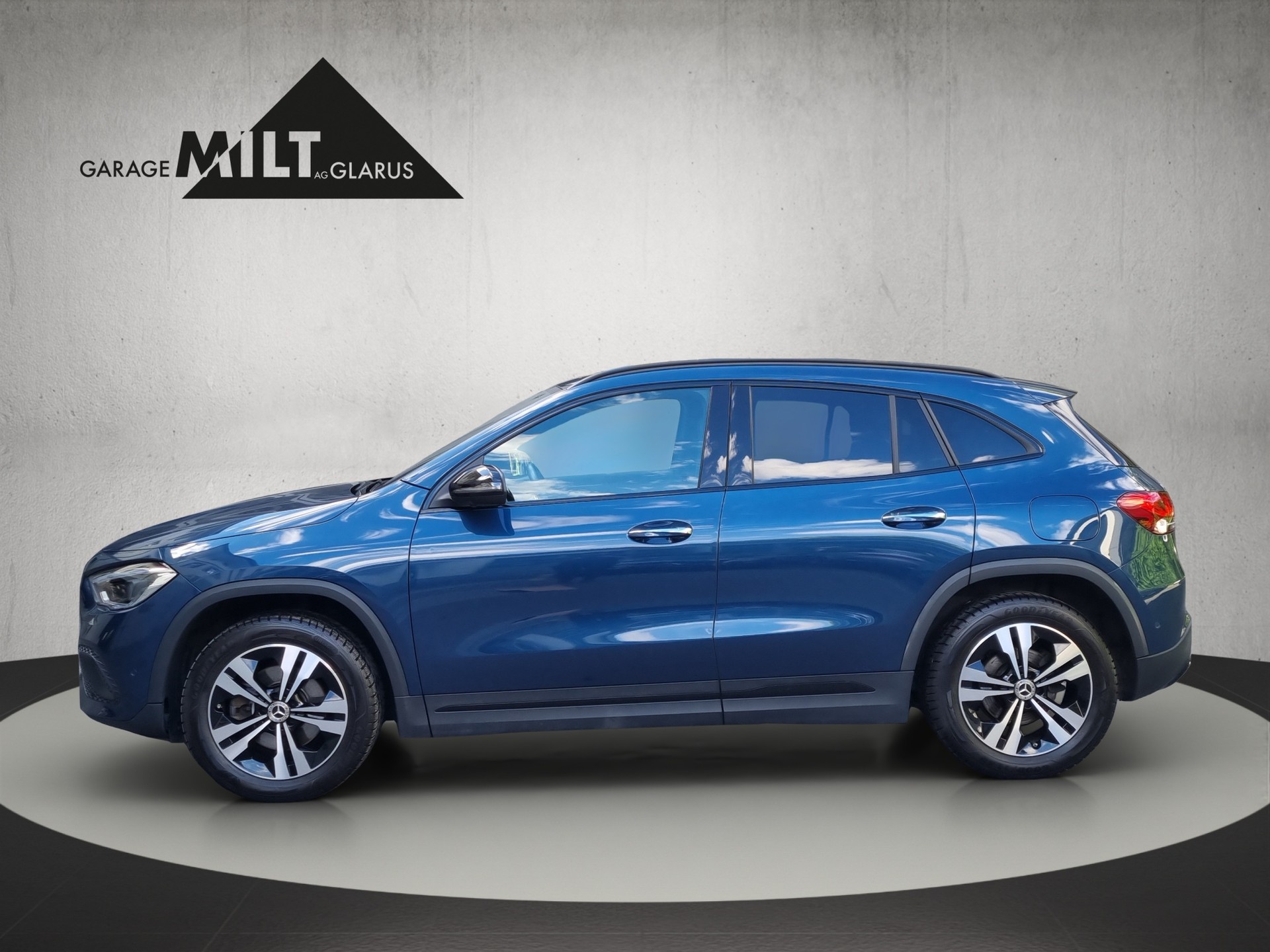 MERCEDES-BENZ GLA 200 Progressive - 4