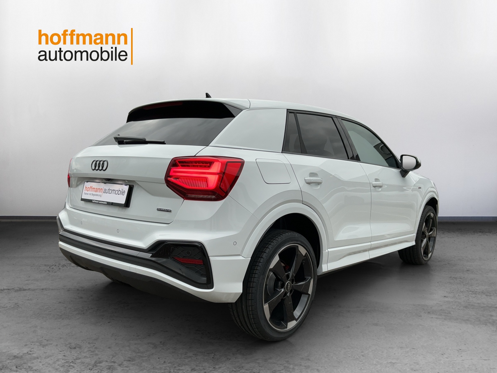 AUDI Q2 40 TFSI S line Attraction quattro S-tronic - 4