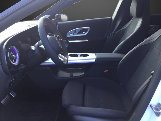 MERCEDES-BENZ CLA 200 8G-DCT 4Matic - 7