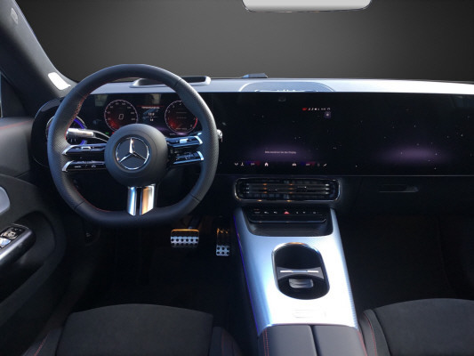 MERCEDES-BENZ CLA 200 8G-DCT 4Matic - 8