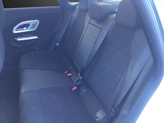 MERCEDES-BENZ CLA 200 8G-DCT 4Matic - 11