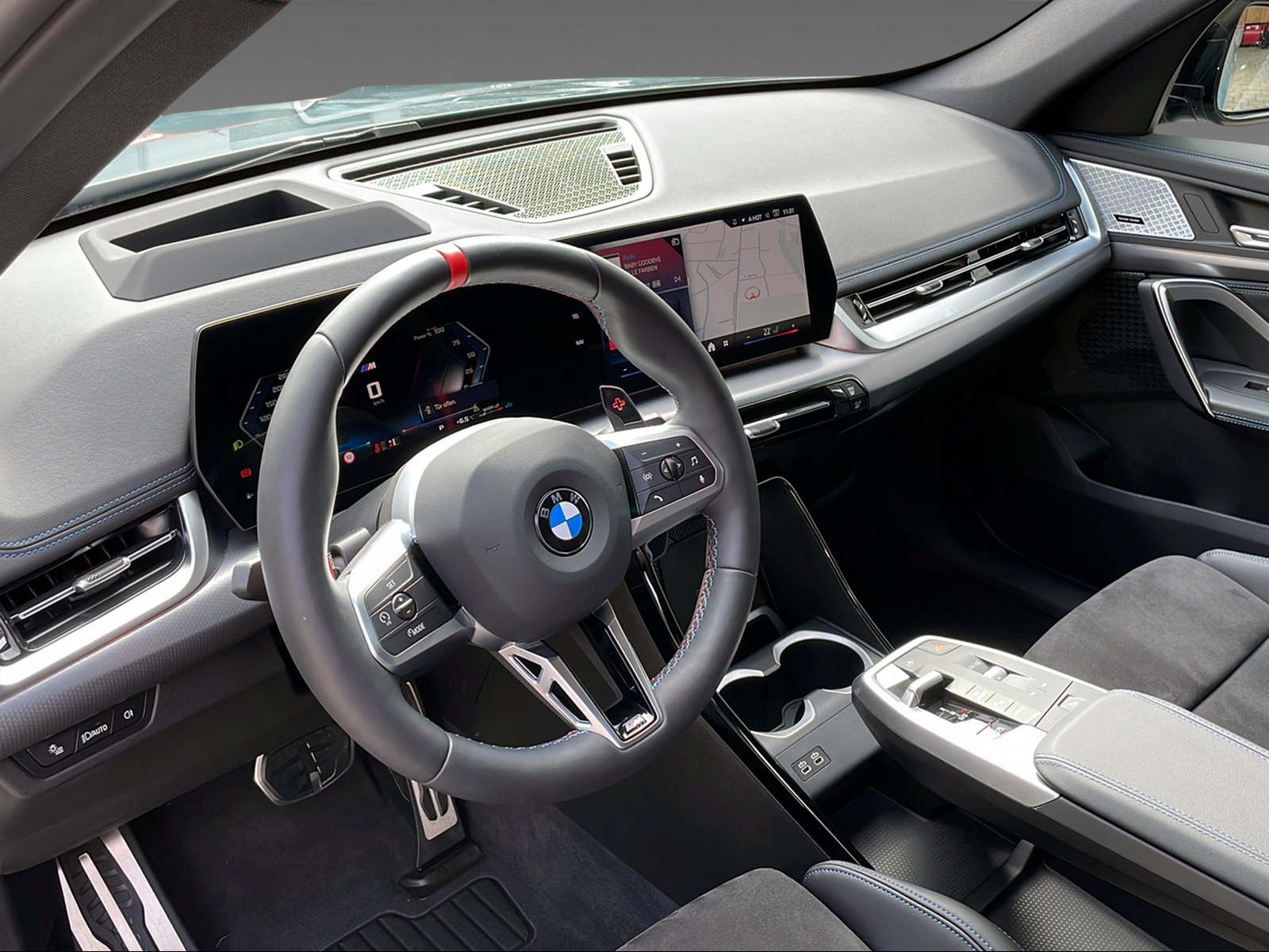 BMW X1 xDrive M35i - 6