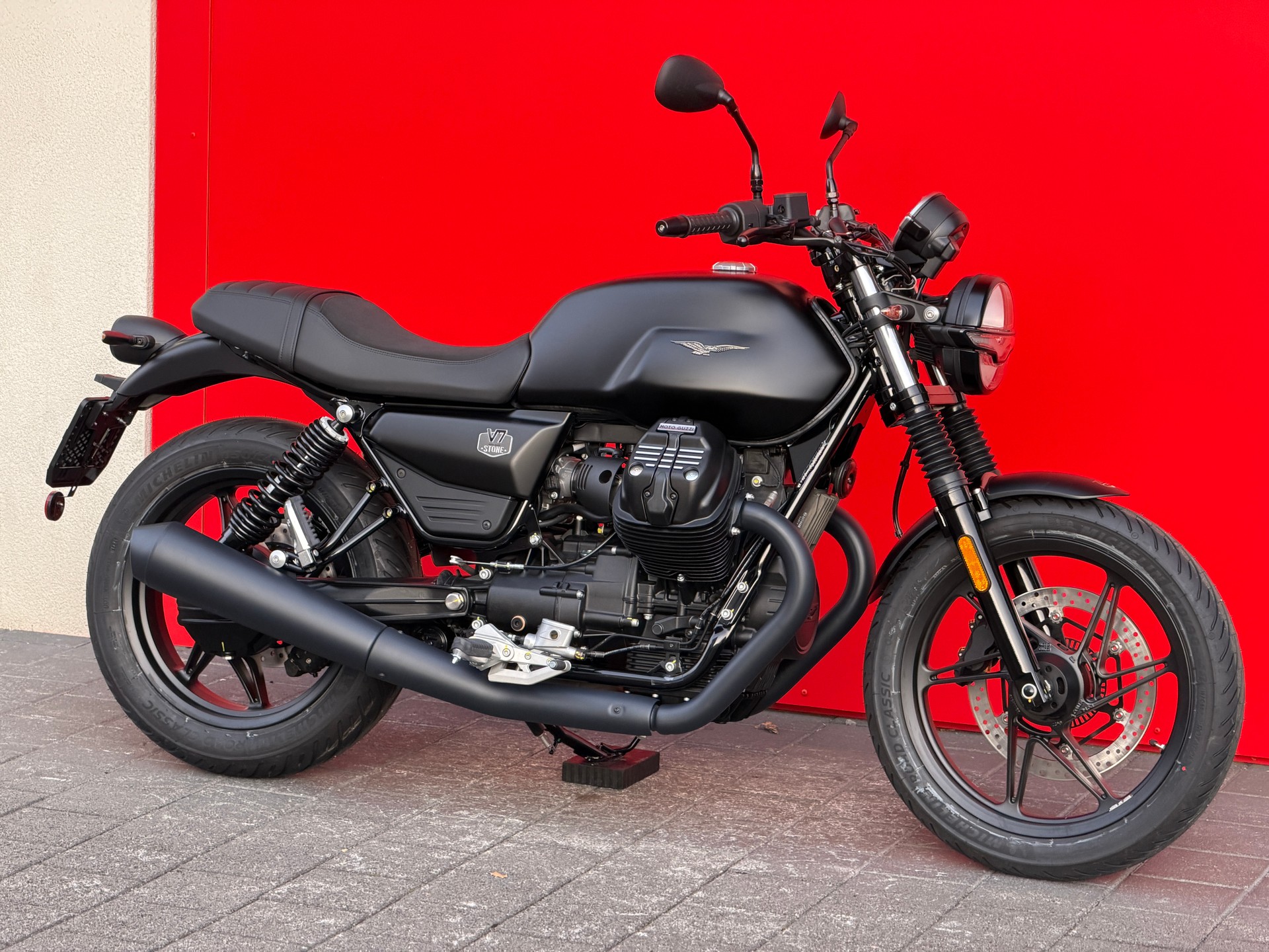 MOTO GUZZI V7 IV 850 Stone (35kW) E5+ - 7