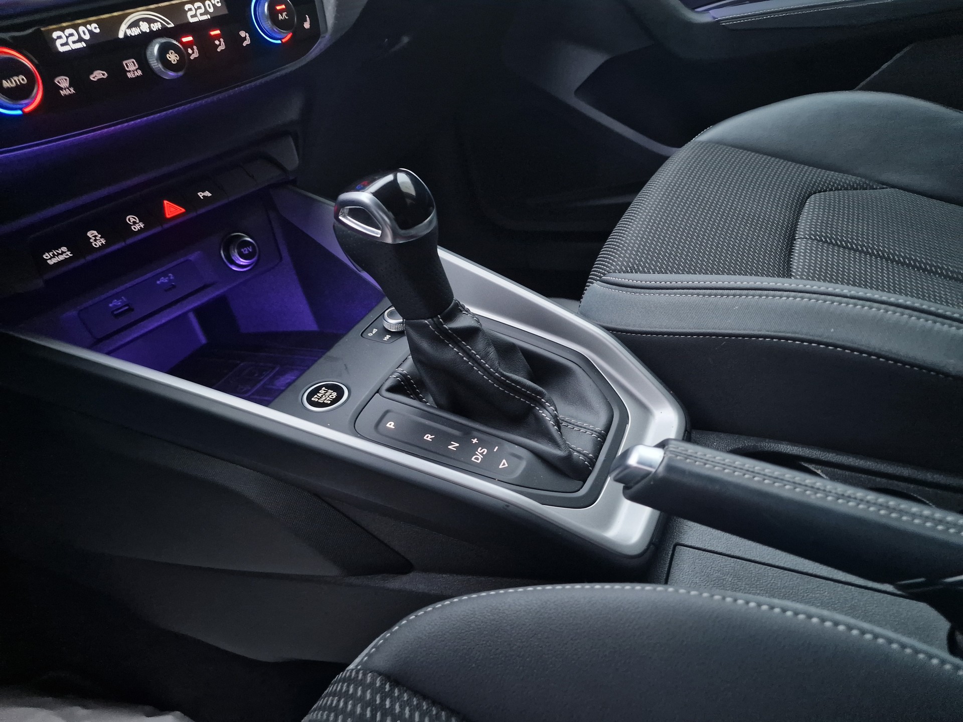 AUDI A1 City Carver 35 TFSI S-tronic 24Mt Gara 8xBereift - 19