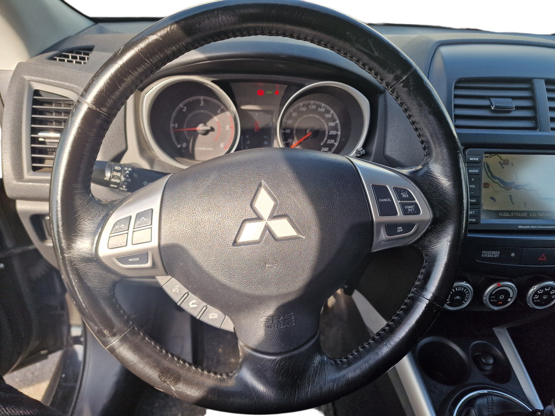 MITSUBISHI ASX 1.8 DID SuperJubilé 4WD 1.Hand 12Mt Gara MFK Neu - 12