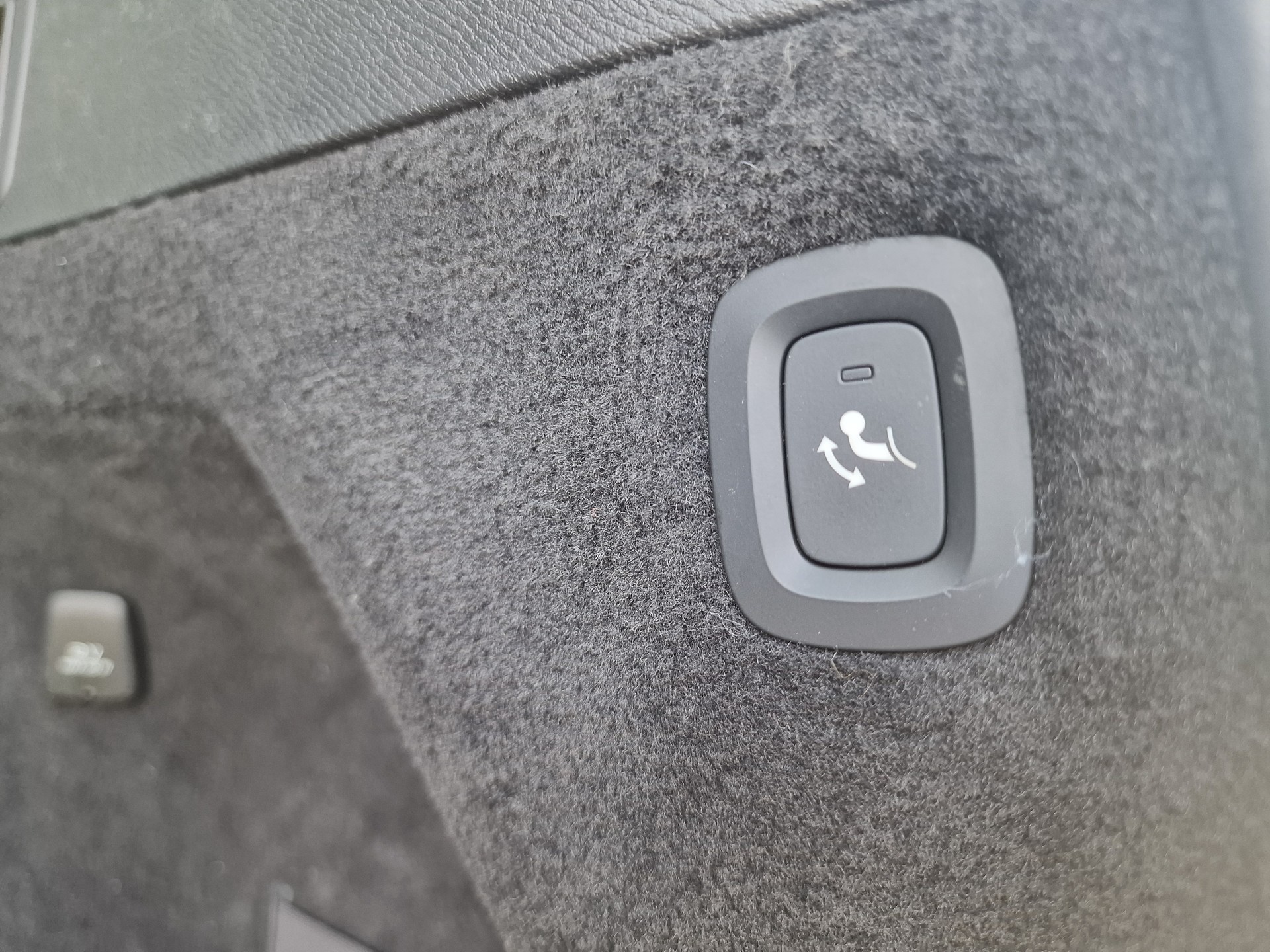 VOLVO XC90 D5 AWD R-Design Geartronic 24Mt Gara ACC Pano AHK - 30