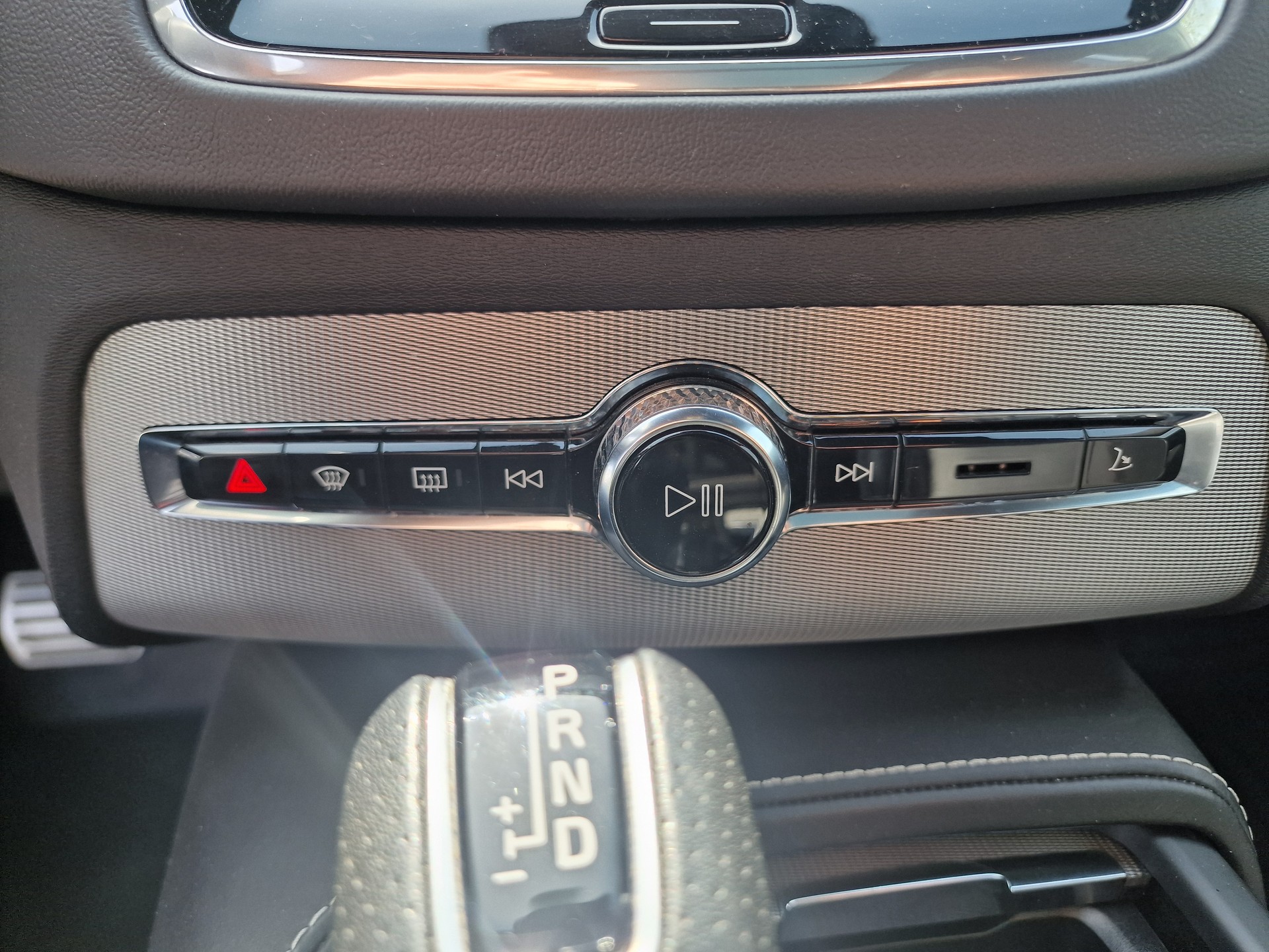 VOLVO XC90 D5 AWD R-Design Geartronic 24Mt Gara ACC Pano AHK - 24