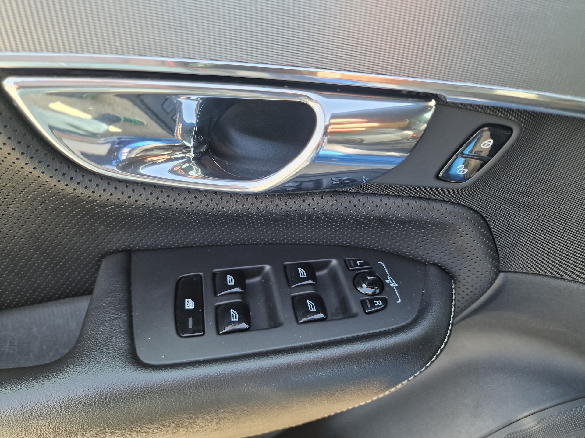 VOLVO XC90 D5 AWD R-Design Geartronic 24Mt Gara ACC Pano AHK - 28