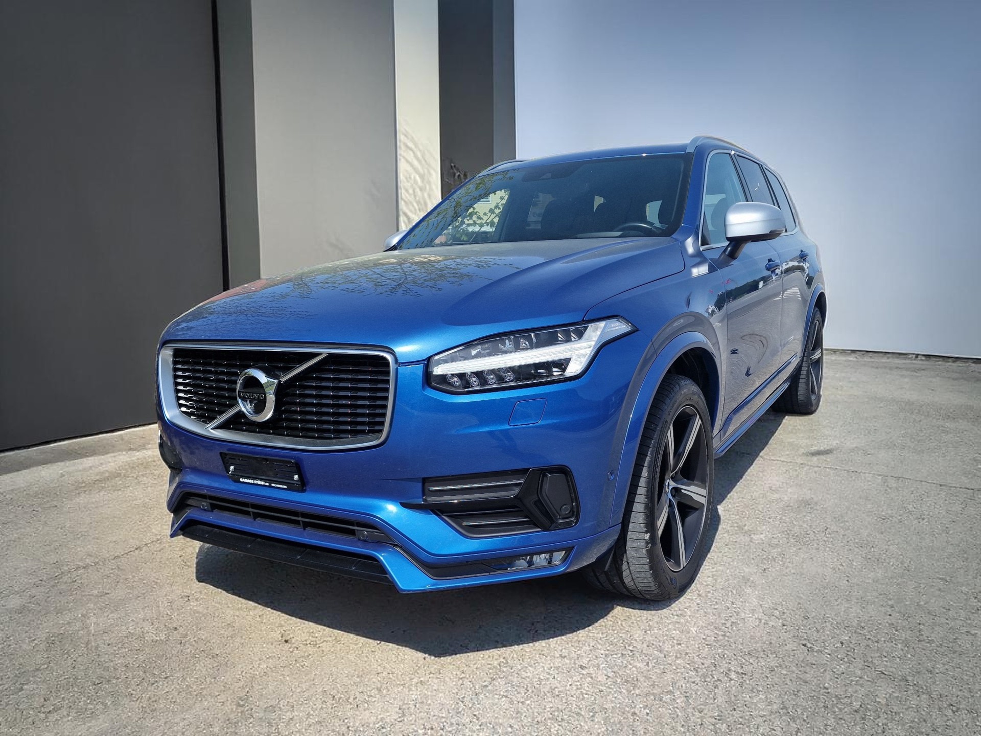 VOLVO XC90 D5 AWD R-Design Geartronic 24Mt Gara ACC Pano AHK - 2