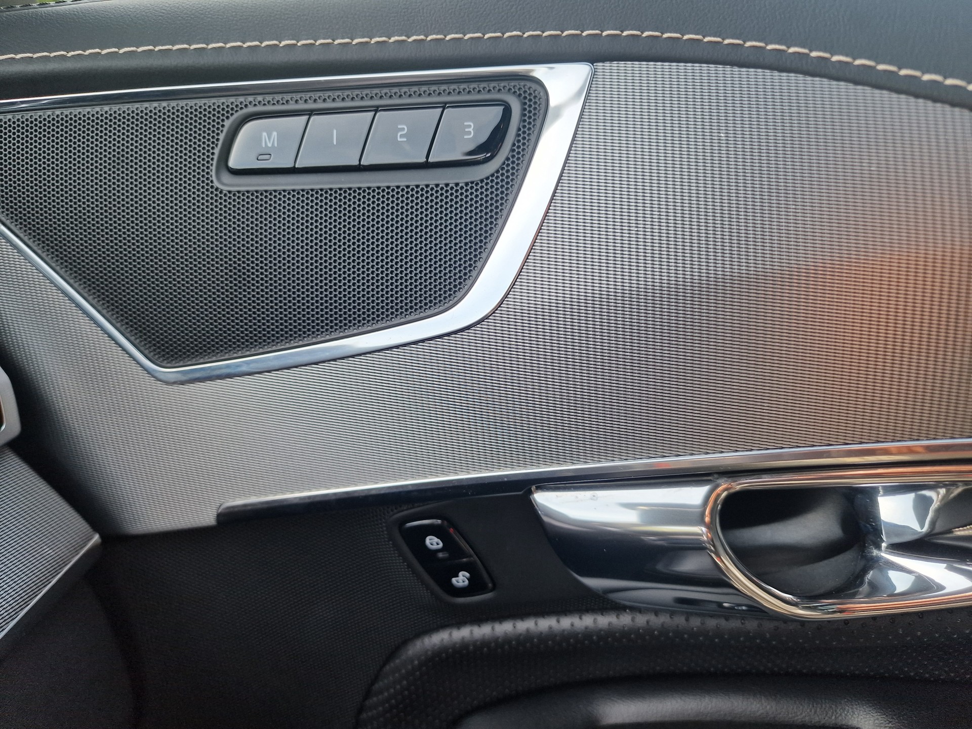 VOLVO XC90 D5 AWD R-Design Geartronic 24Mt Gara ACC Pano AHK - 26