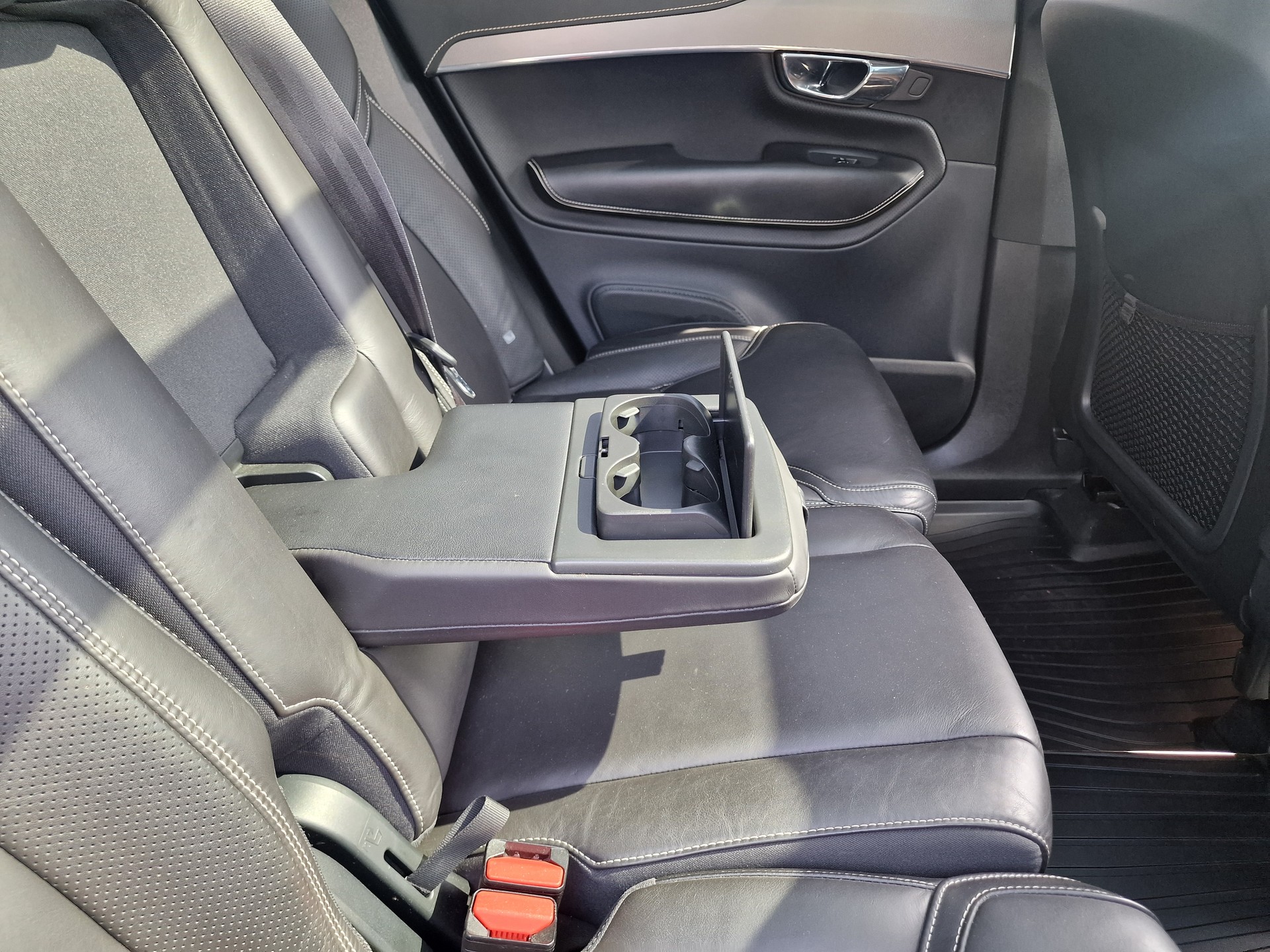 VOLVO XC90 D5 AWD R-Design Geartronic 24Mt Gara ACC Pano AHK - 14