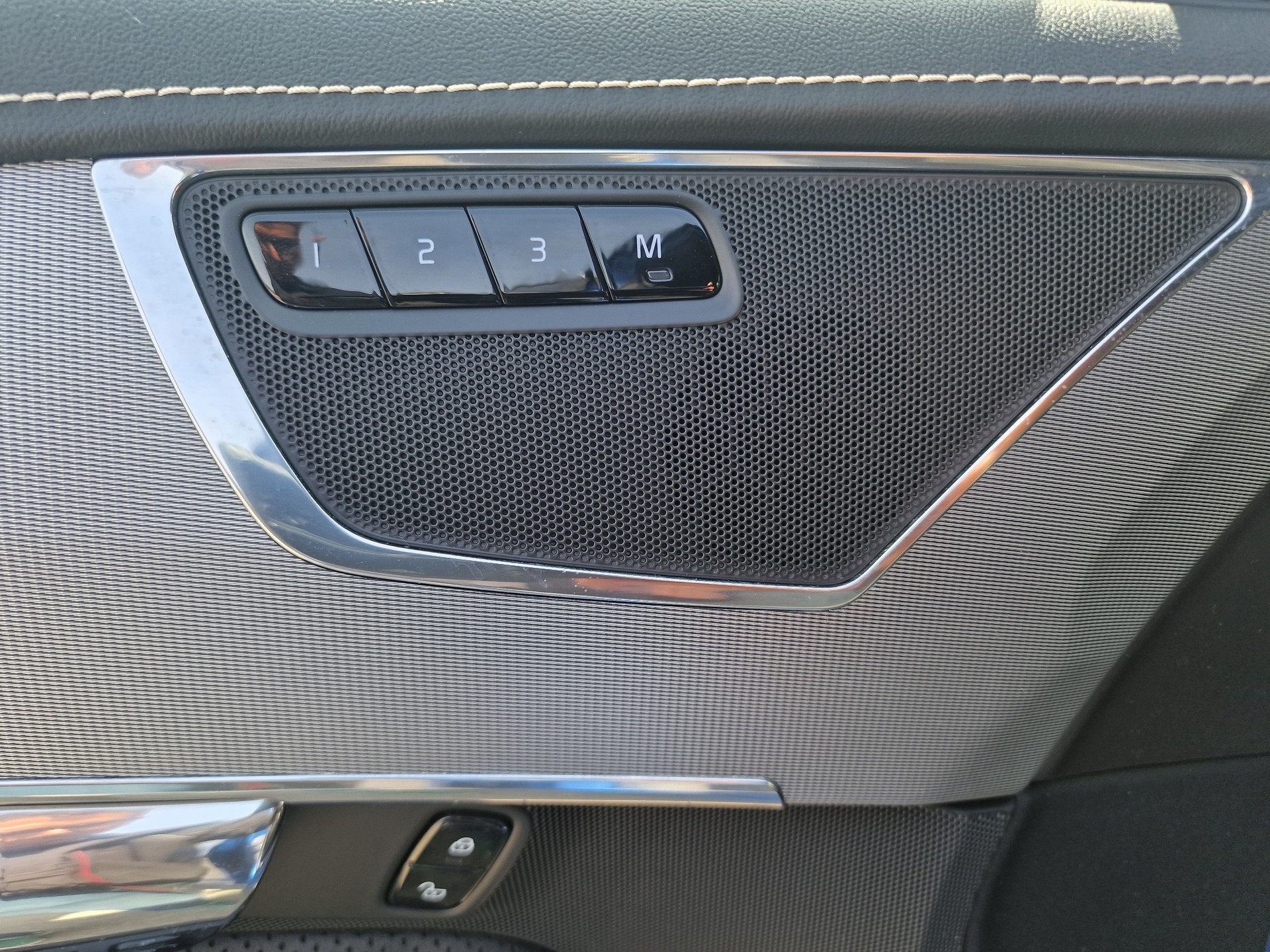 VOLVO XC90 D5 AWD R-Design Geartronic 24Mt Gara ACC Pano AHK - 27