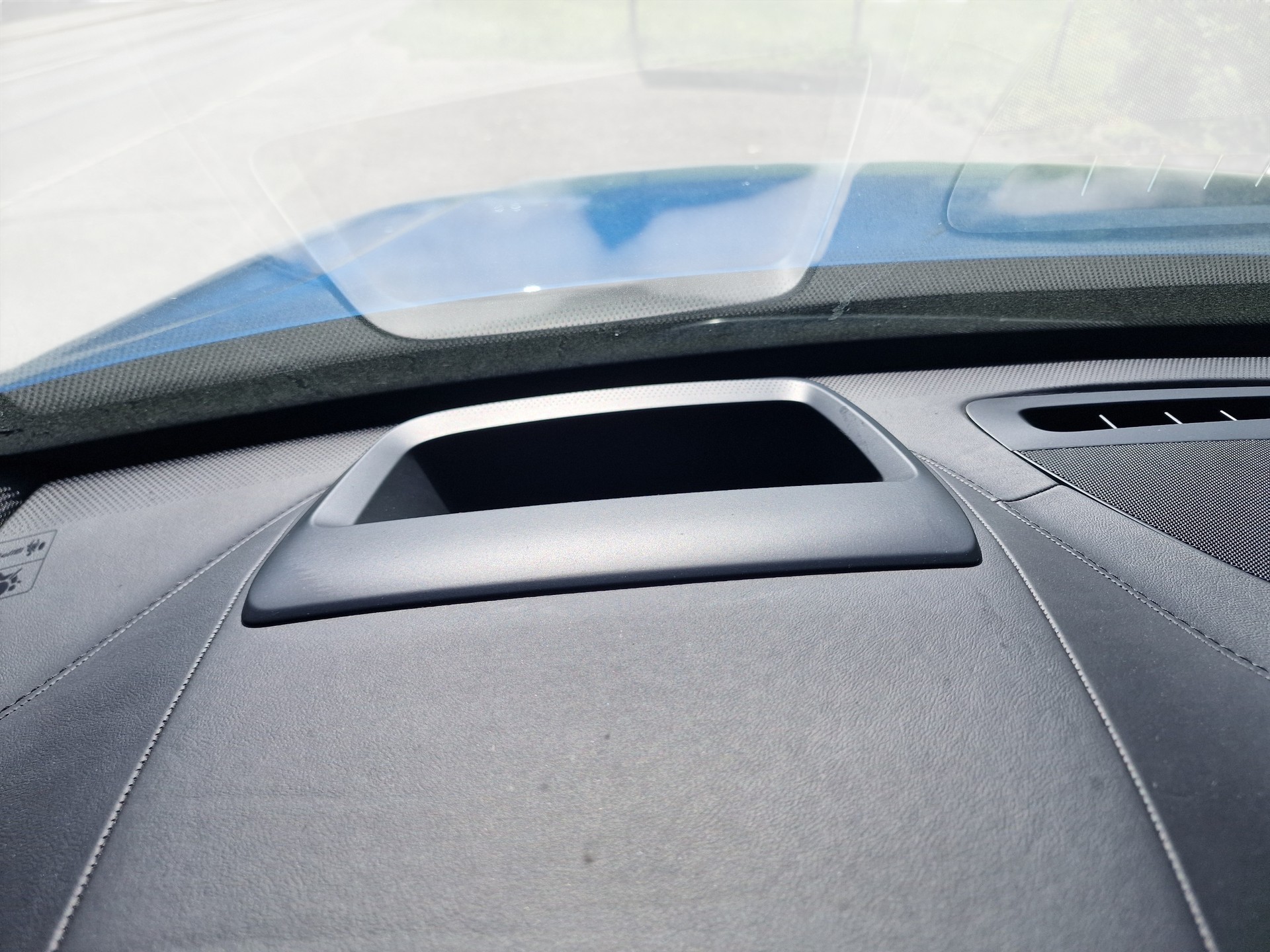 VOLVO XC90 D5 AWD R-Design Geartronic 24Mt Gara ACC Pano AHK - 17