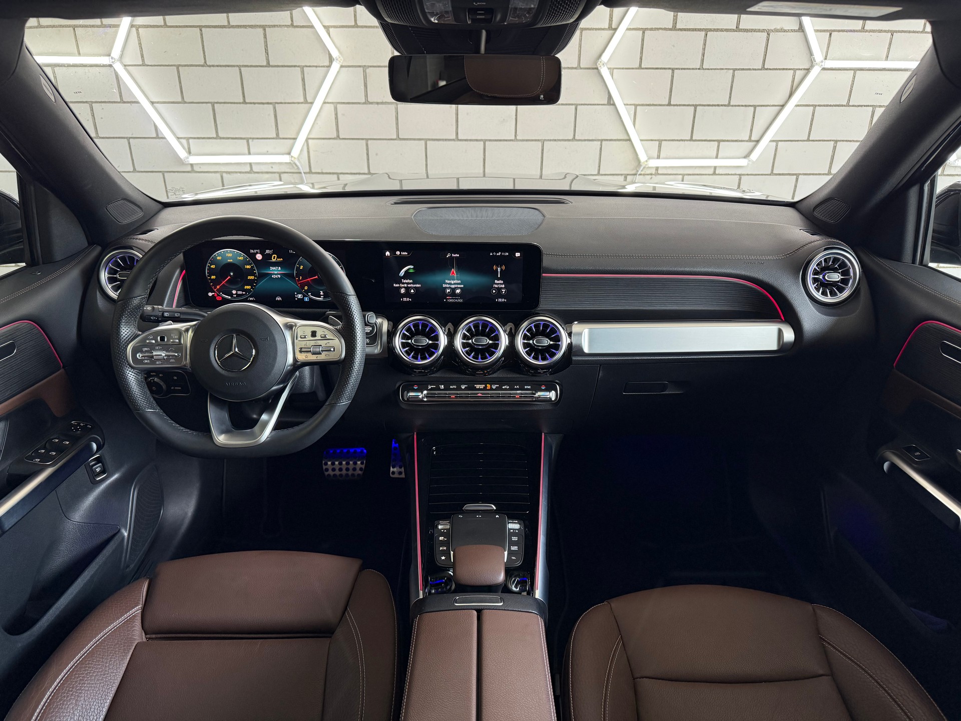 MERCEDES-BENZ GLB 250 4Matic AMG Line 8G-Tronic - 8