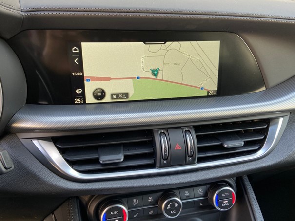 ALFA ROMEO Stelvio 2.0 Veloce Pack Premium Sky Q4 AT8 - 12