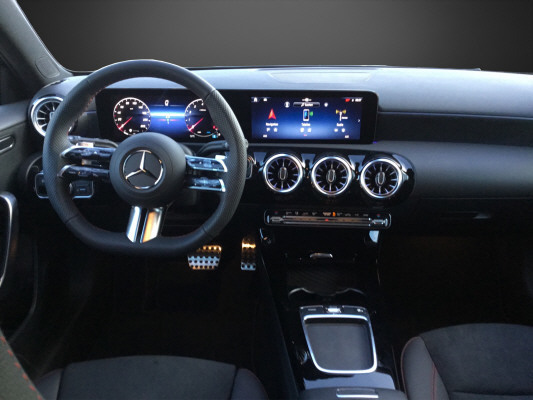MERCEDES-BENZ A 220 4Matic 8G-DCT - 8