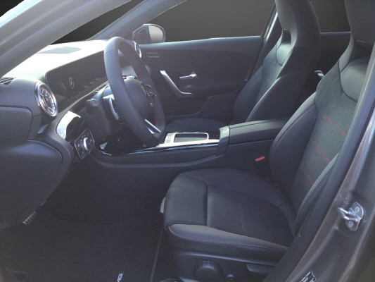 MERCEDES-BENZ A 220 4Matic 8G-DCT - 7